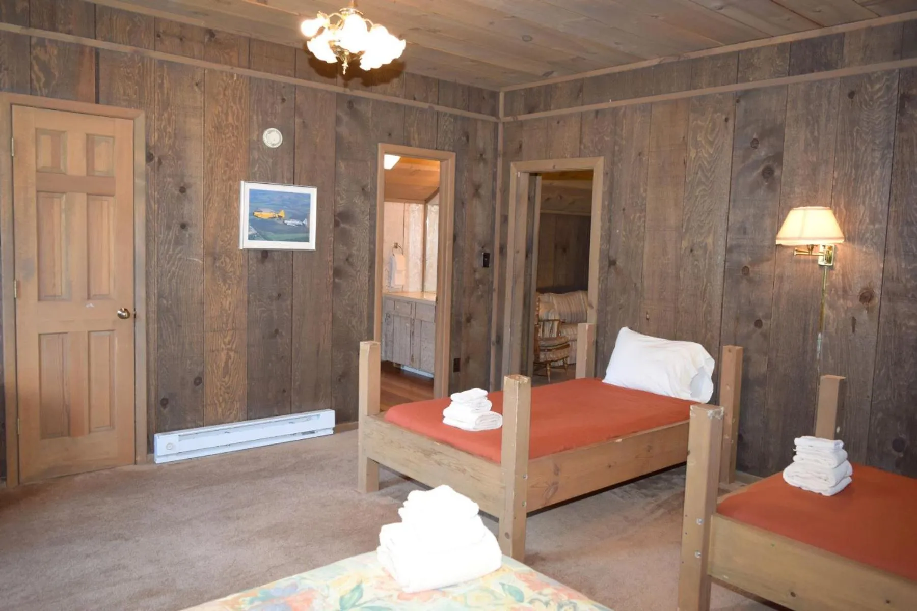 Bed in Artz Valley Cabin - WiFi - Satellite - Washer - Dryer - Wrap Around Deck - Wood Burning Fireplace - Secluded Setting