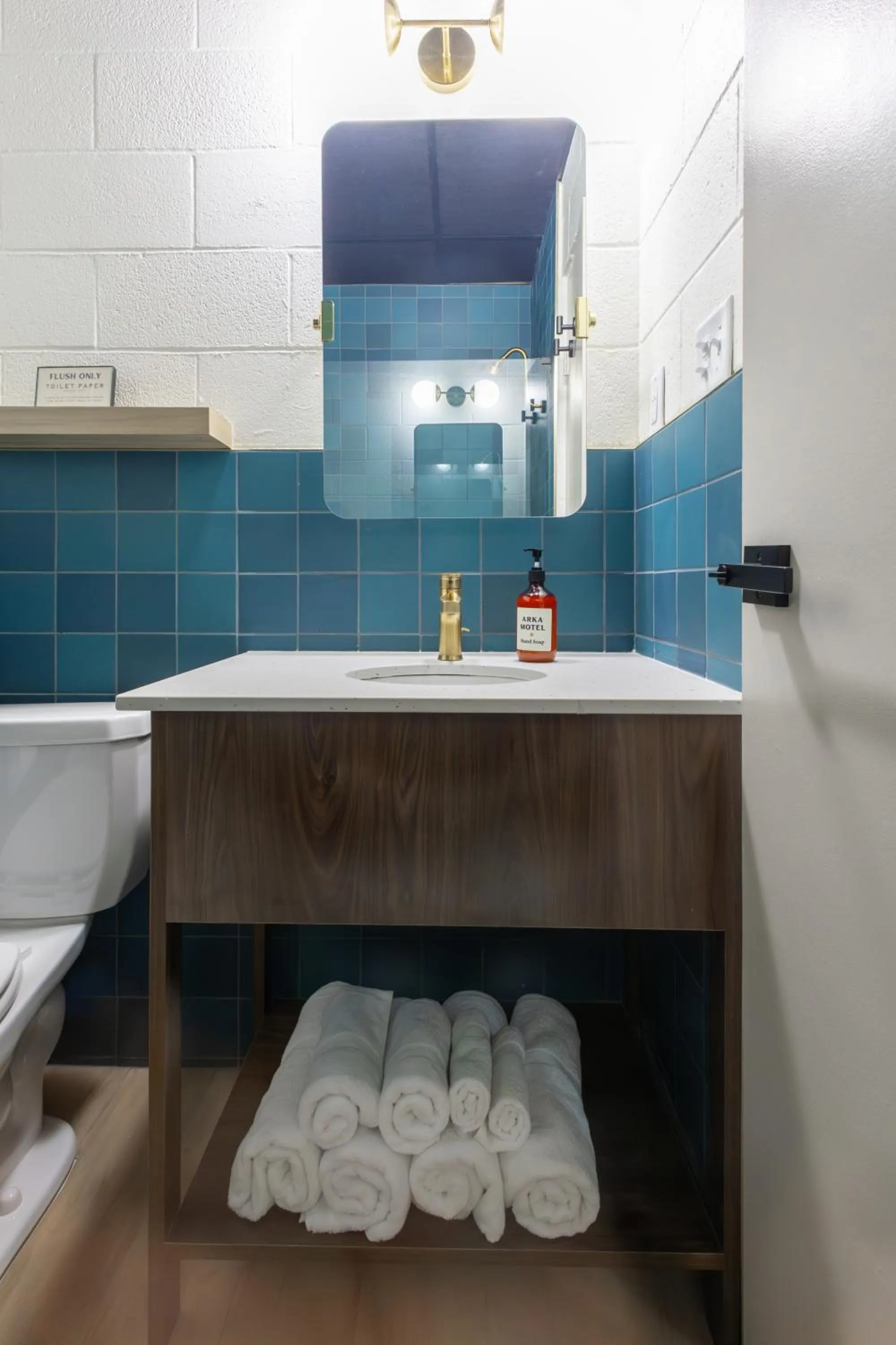 Bathroom in Arka Motel