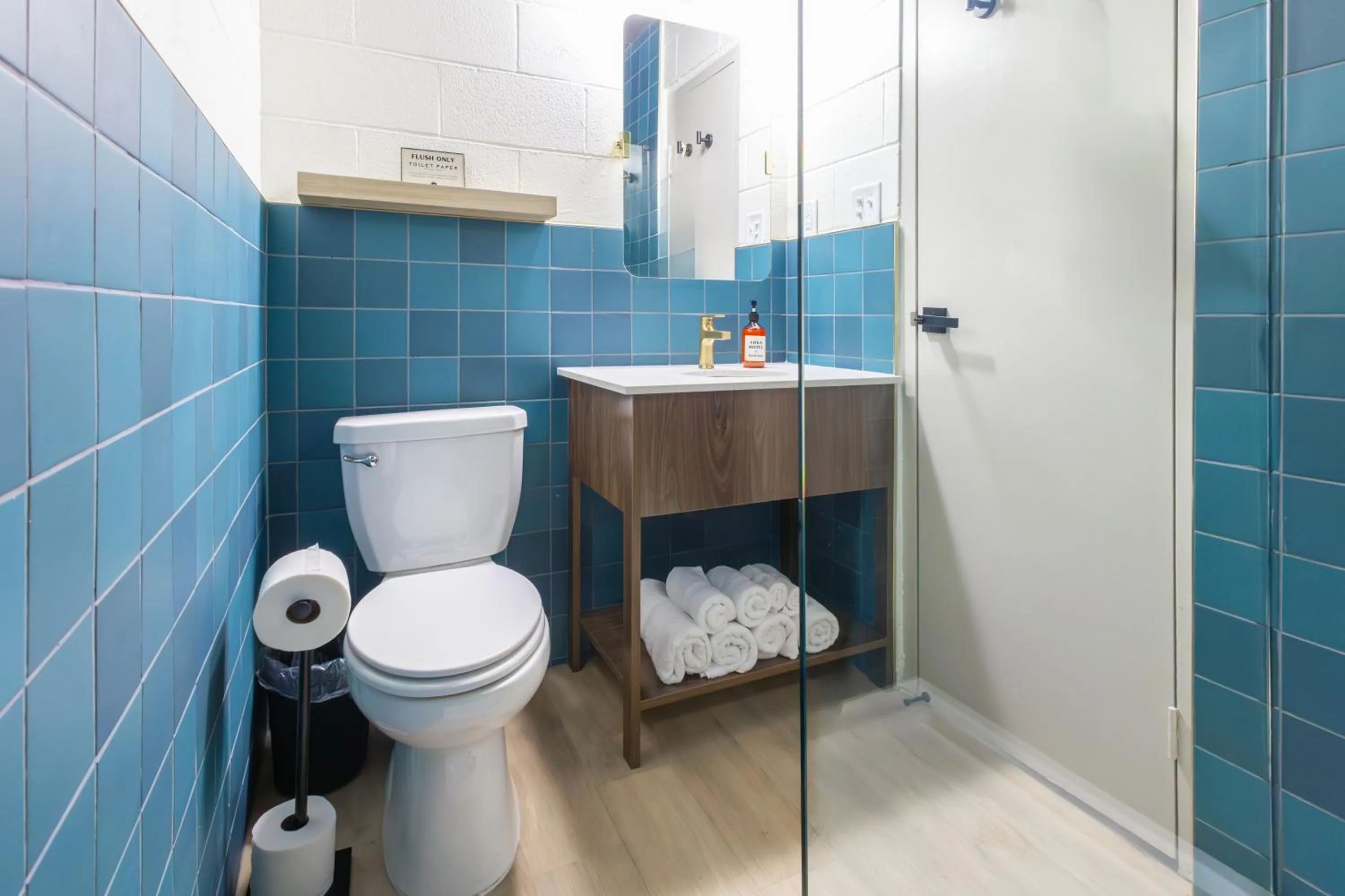 Bathroom in Arka Motel