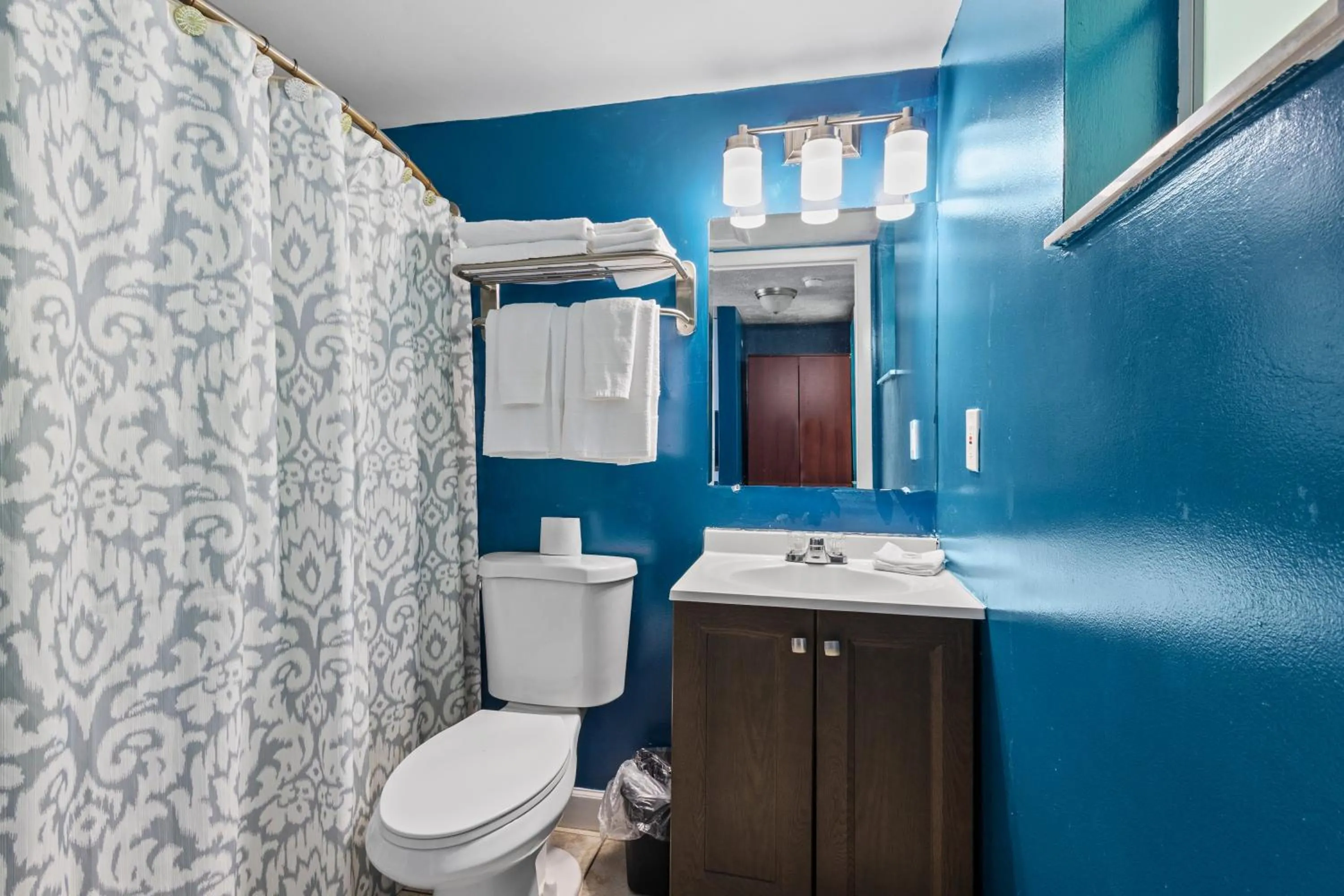 Oceanfront Inn, Private Balcony, 2 Full Beds #16