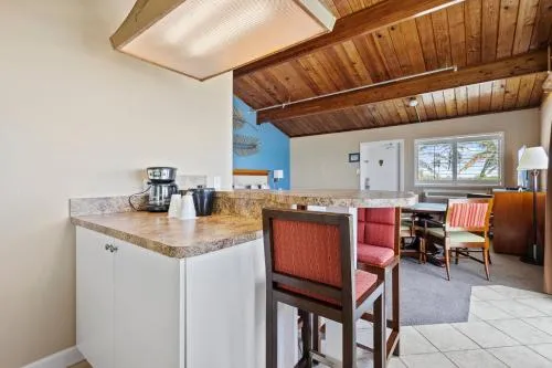 Oceanfront Inn Suite, Ocean and Inlet Views, King Bed, #12