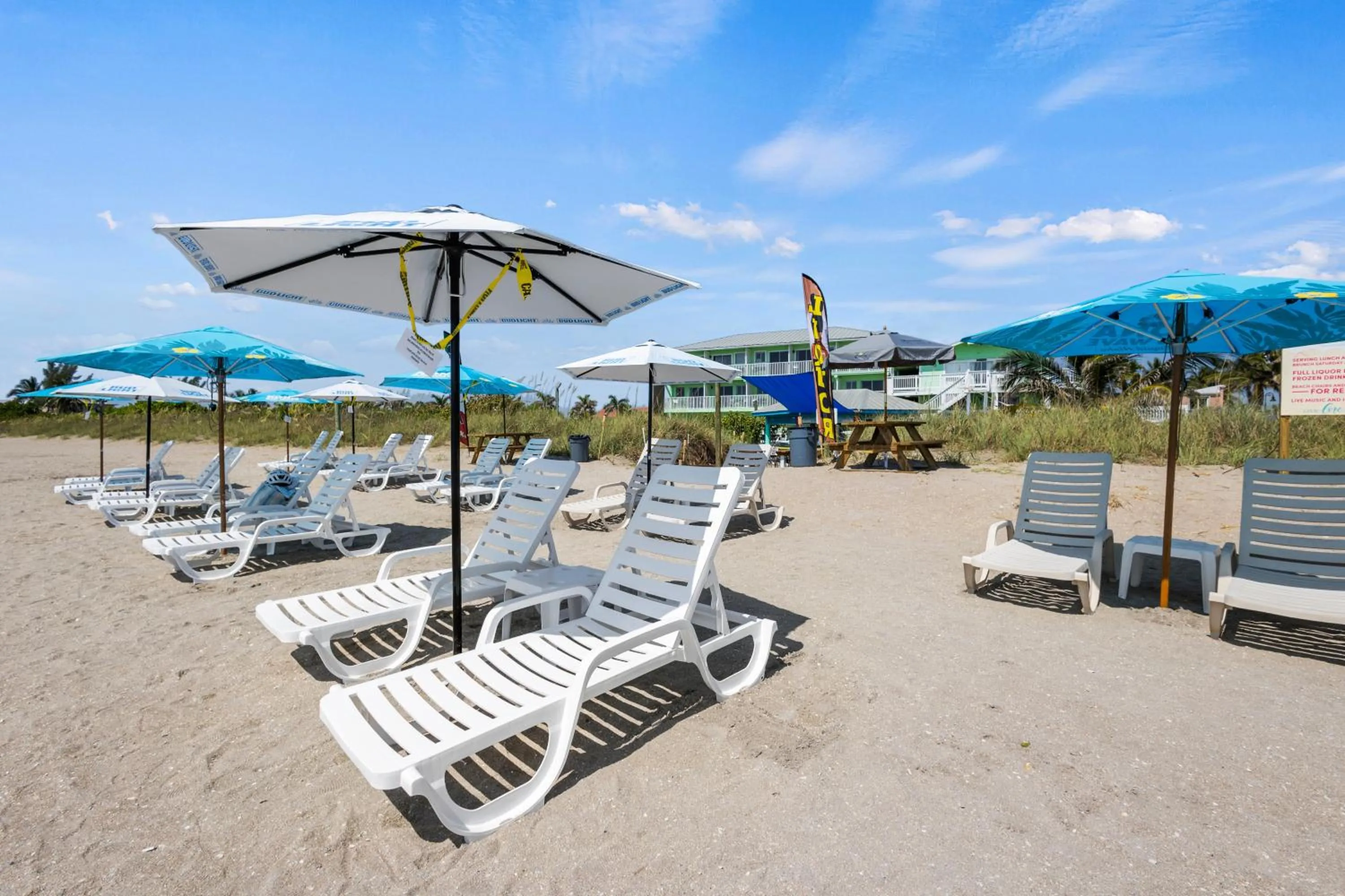 Restaurant/places to eat in Fort Pierce Oceanfront Inn- Suite- King Bed #6