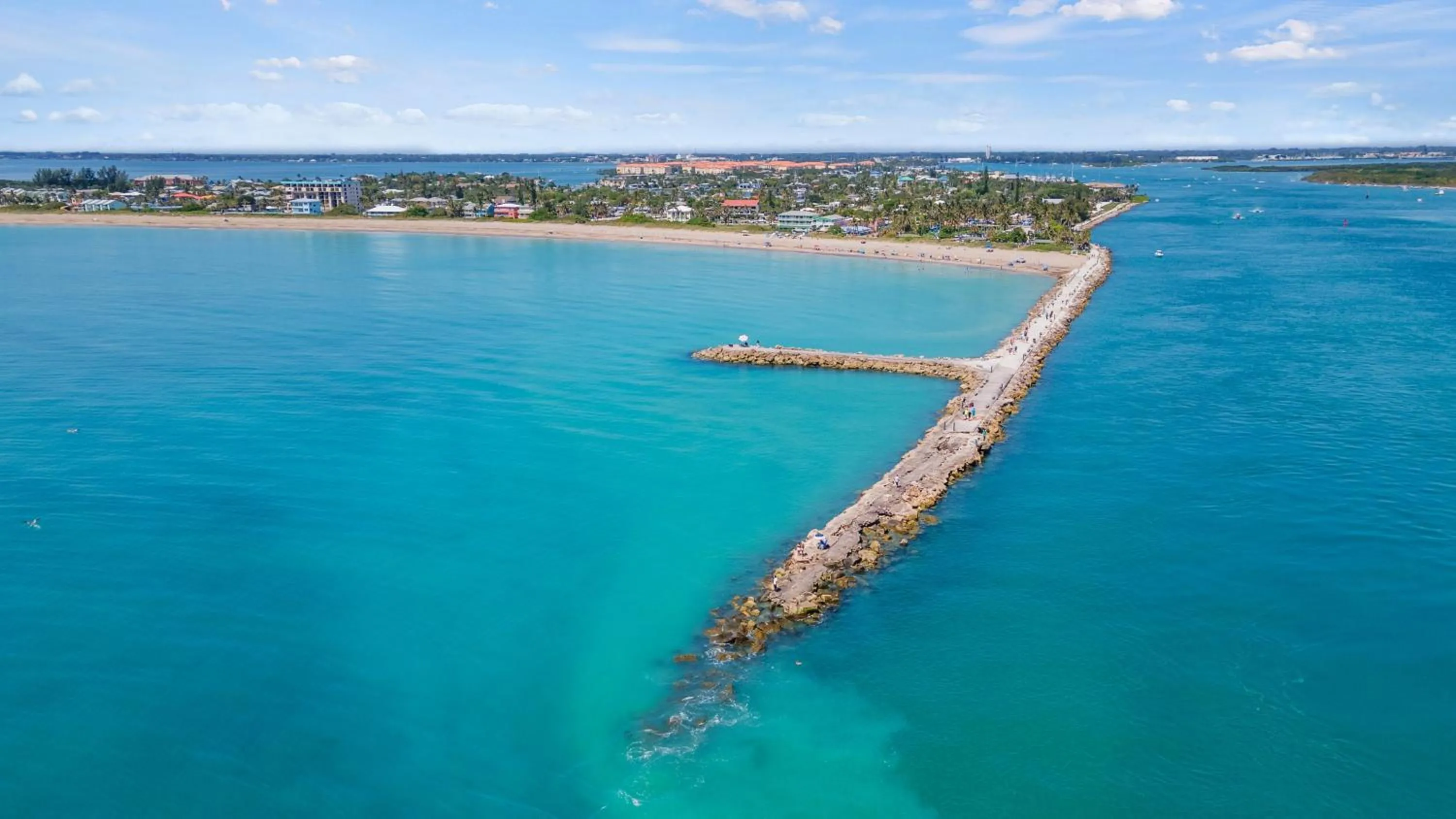 Fort Pierce Oceanfront Inn- Suite- King Bed #6