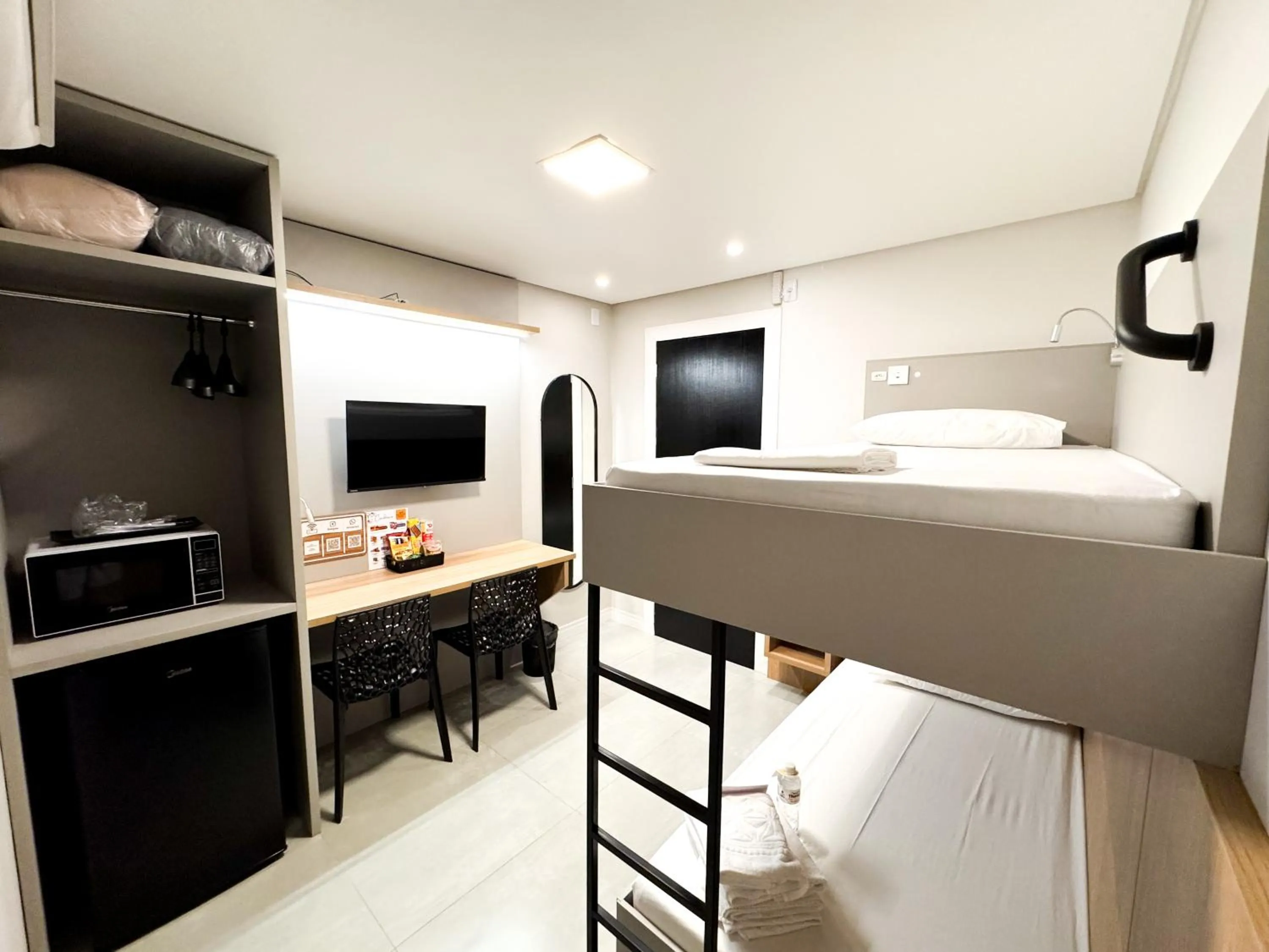 TV and multimedia, Bed in Hotel São José