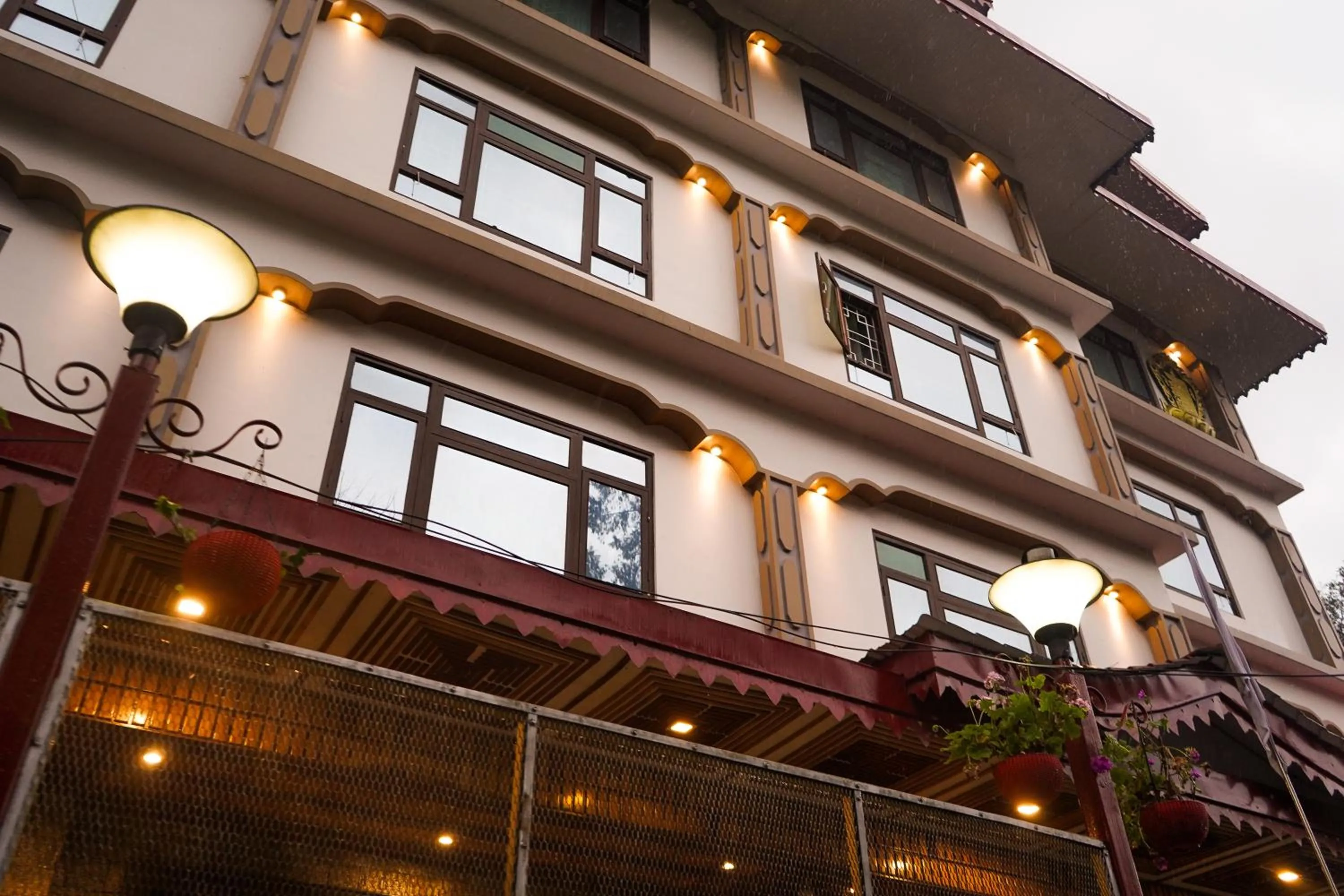 Hotel Tarcon