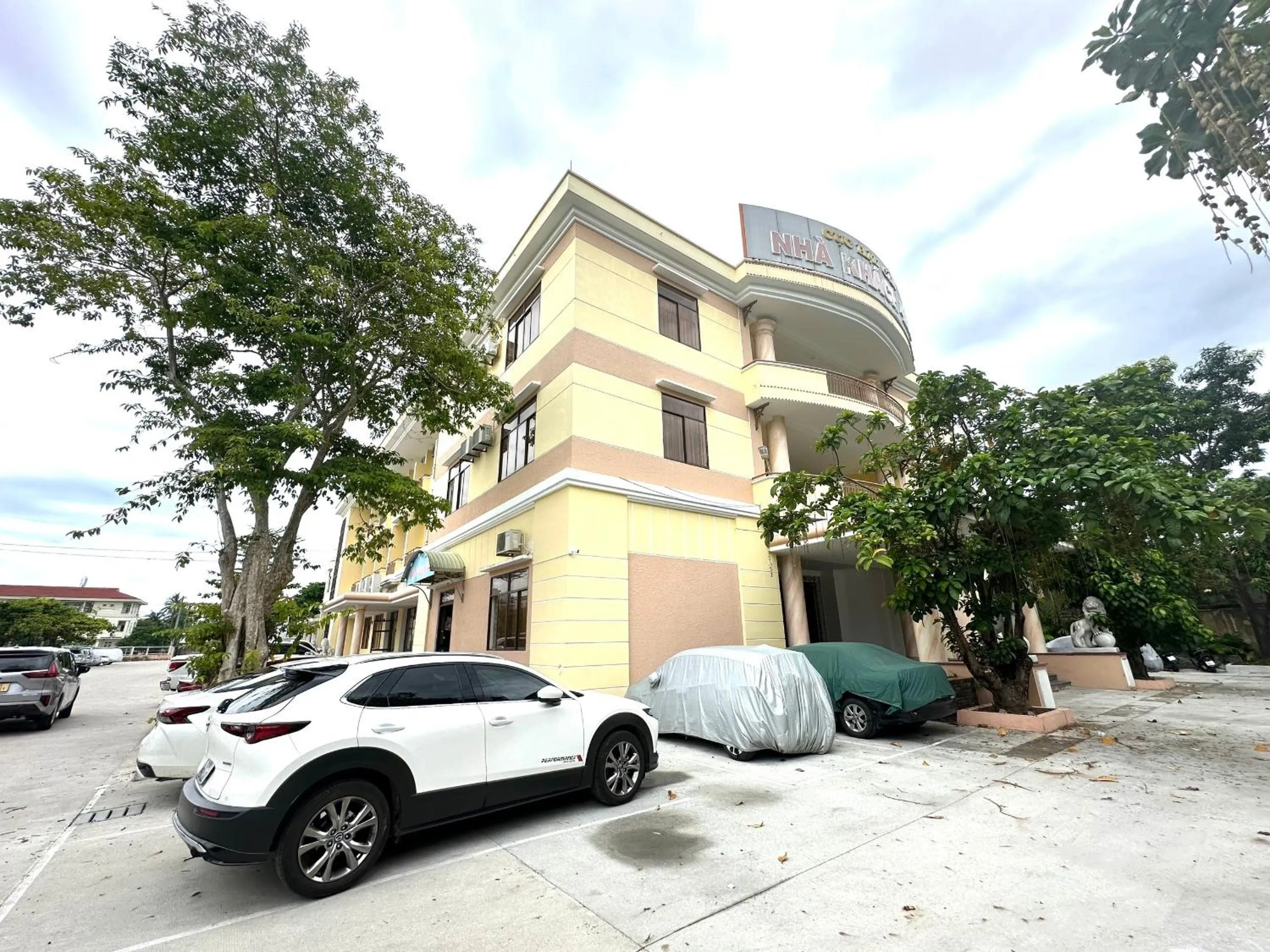 Facade/entrance in OYO 1246 Nha Khach Cuc Hau Can