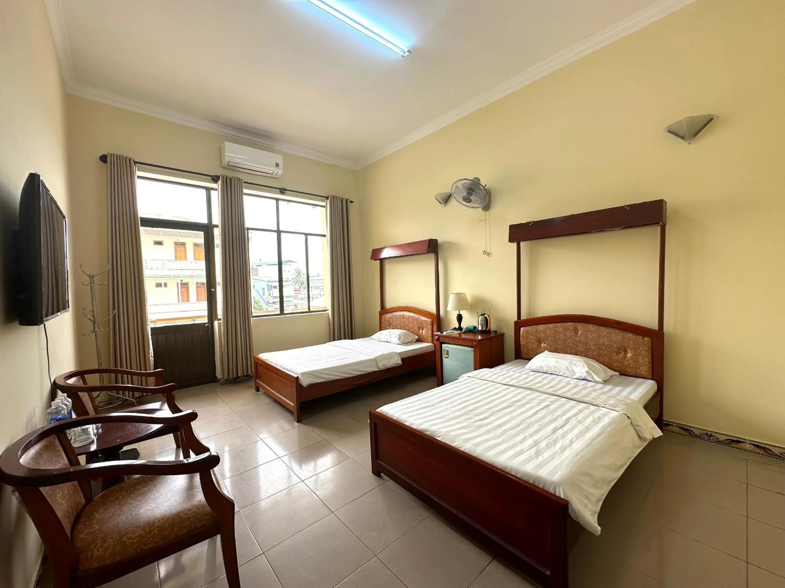 Bedroom in OYO 1246 Nha Khach Cuc Hau Can