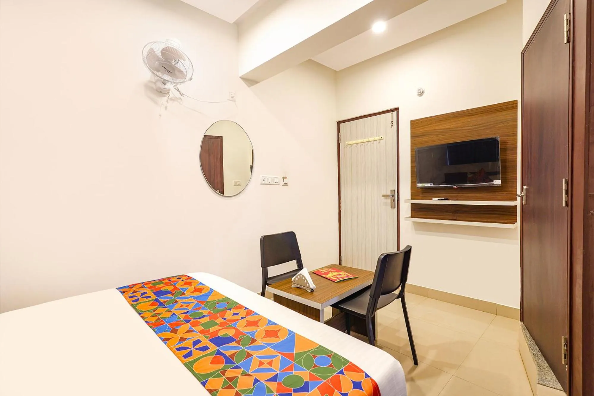 Bed in FabHotel Royal N Comforts