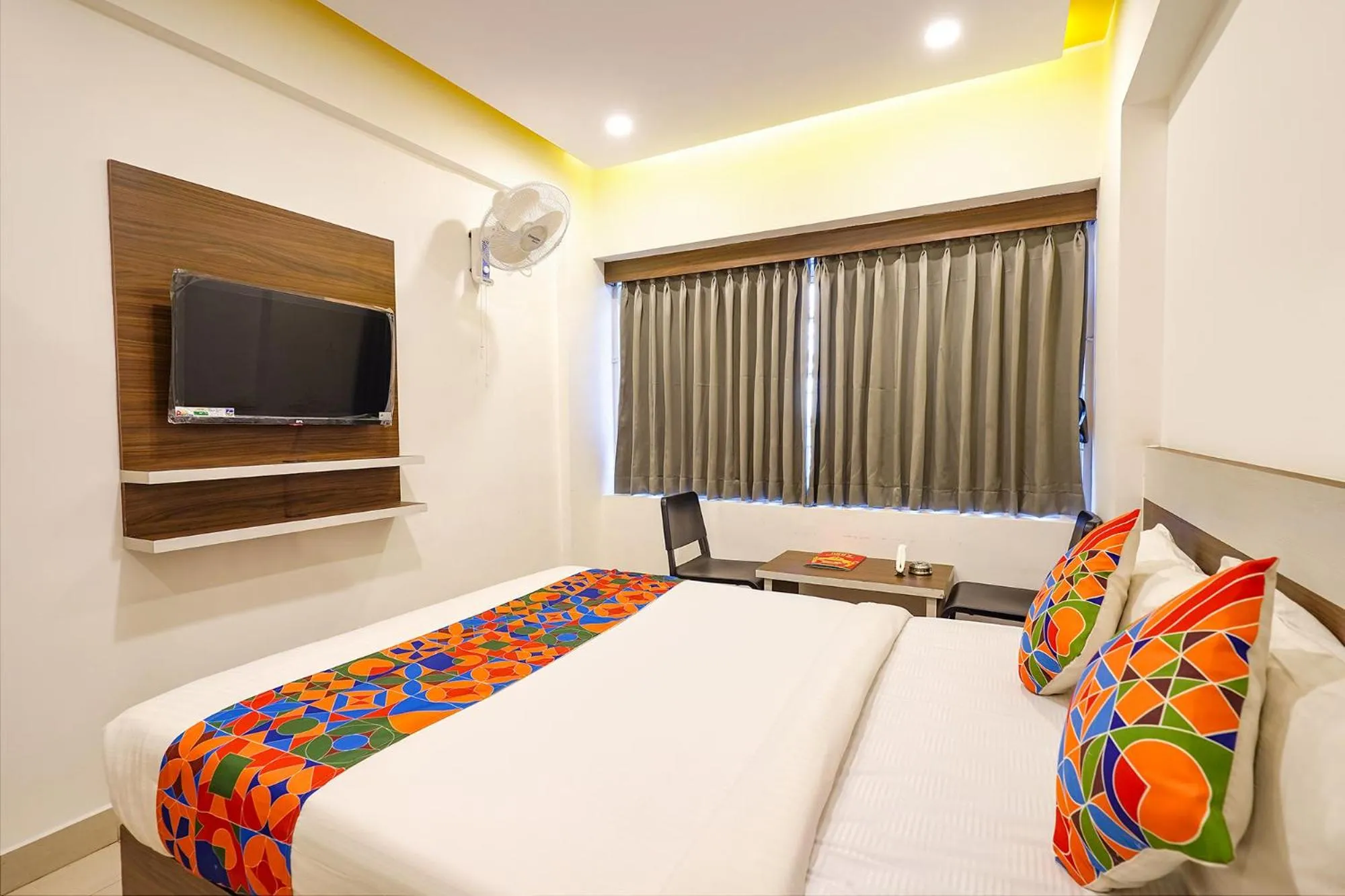 Bed in FabHotel Royal N Comforts