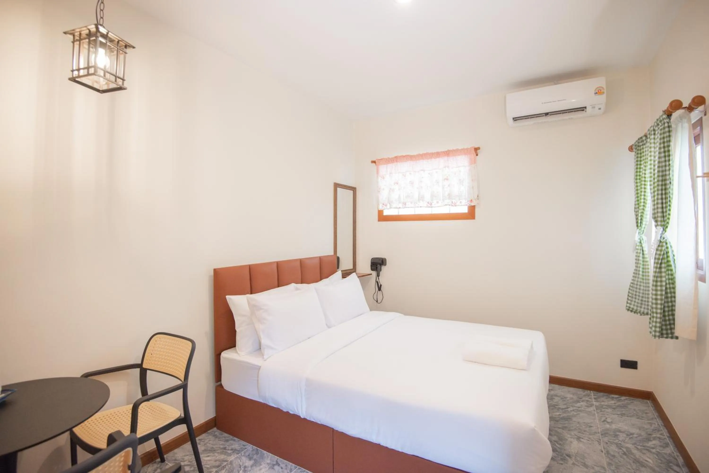 Bed in JB Home Bangkok - Victory monument