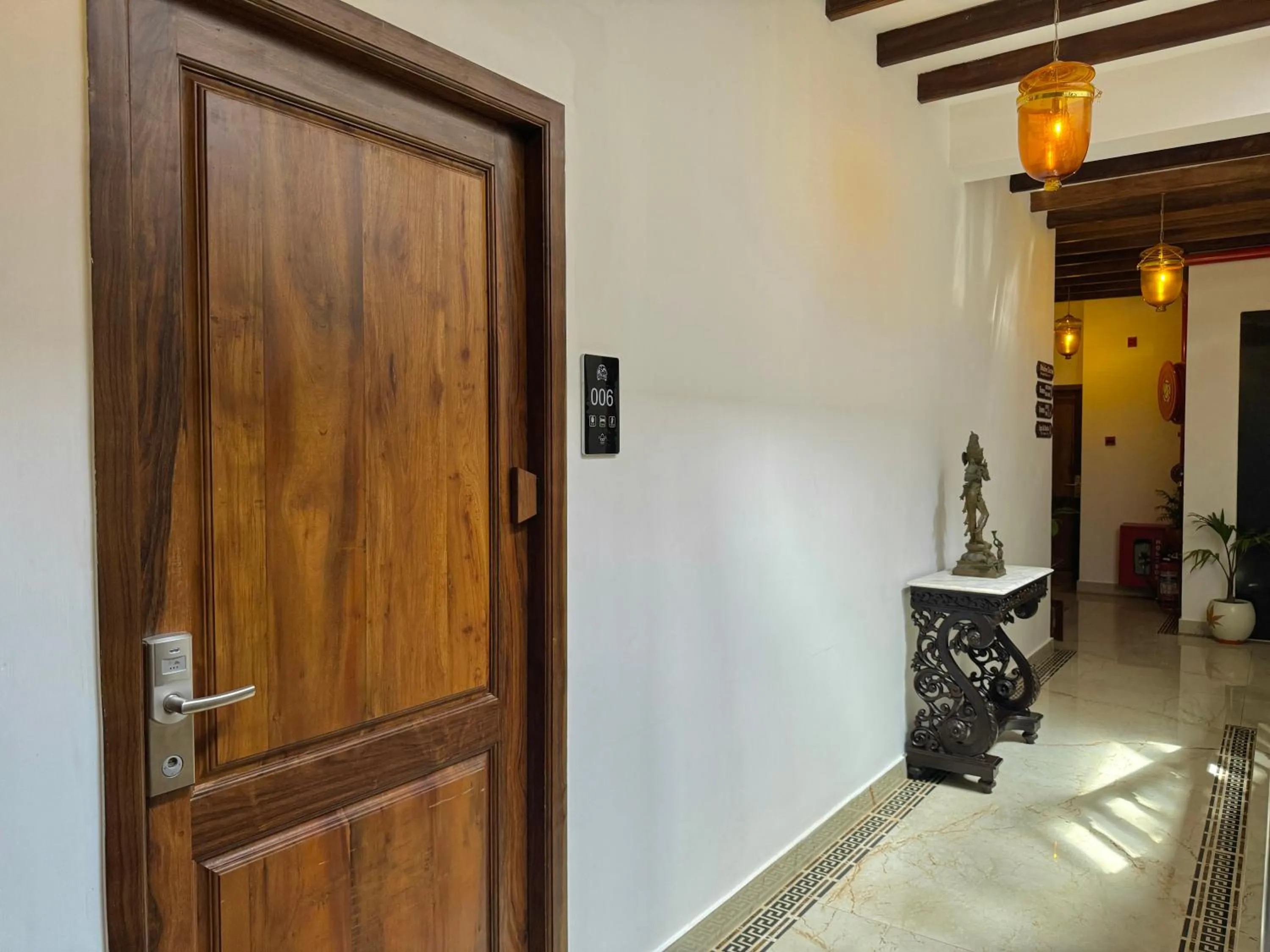 Facade/entrance in La Plage Seaview Suites