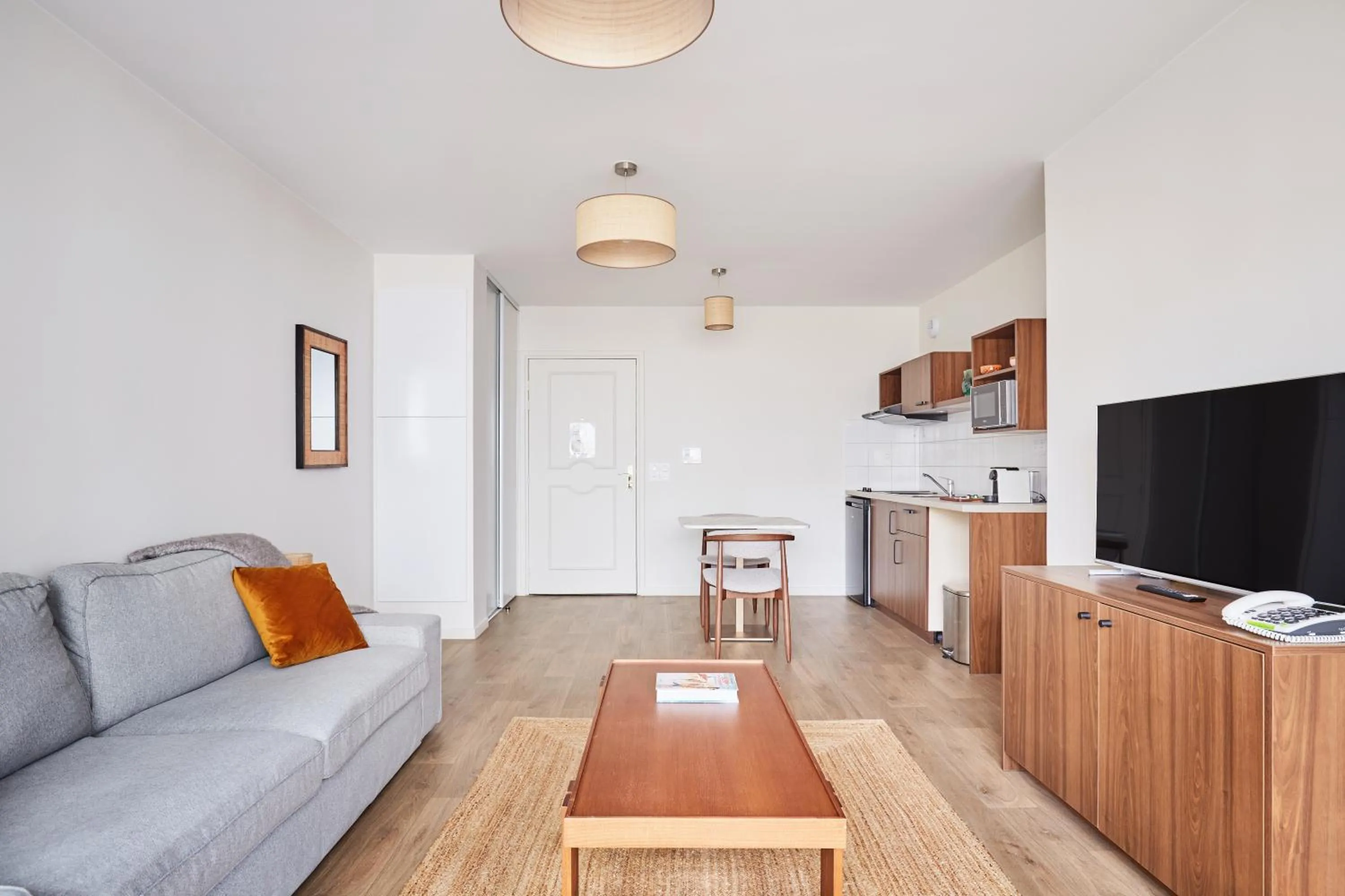 Seating area in Appart Hotel Paris Levallois Maurice Ravel