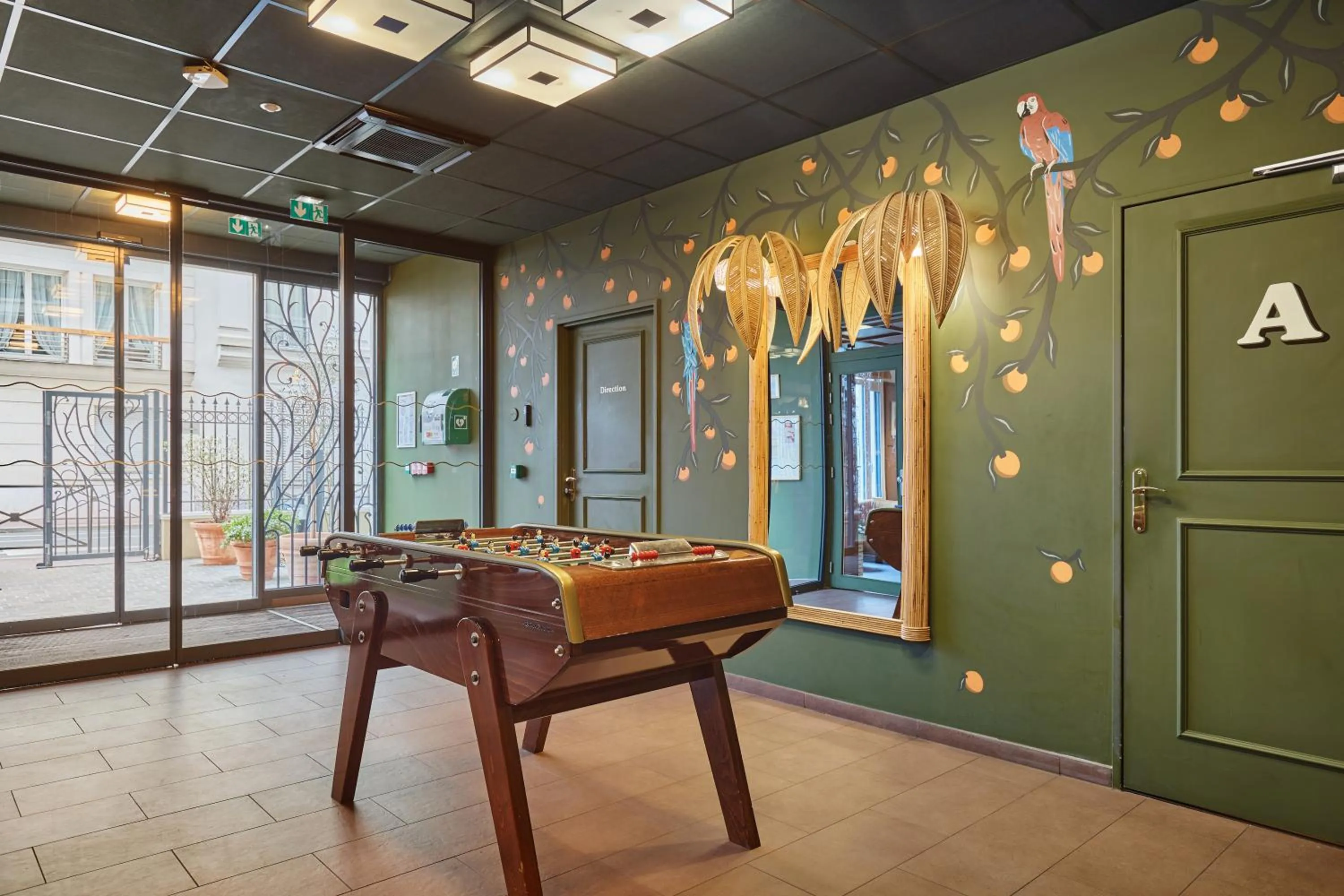 Game Room in Appart Hotel Paris Levallois Maurice Ravel