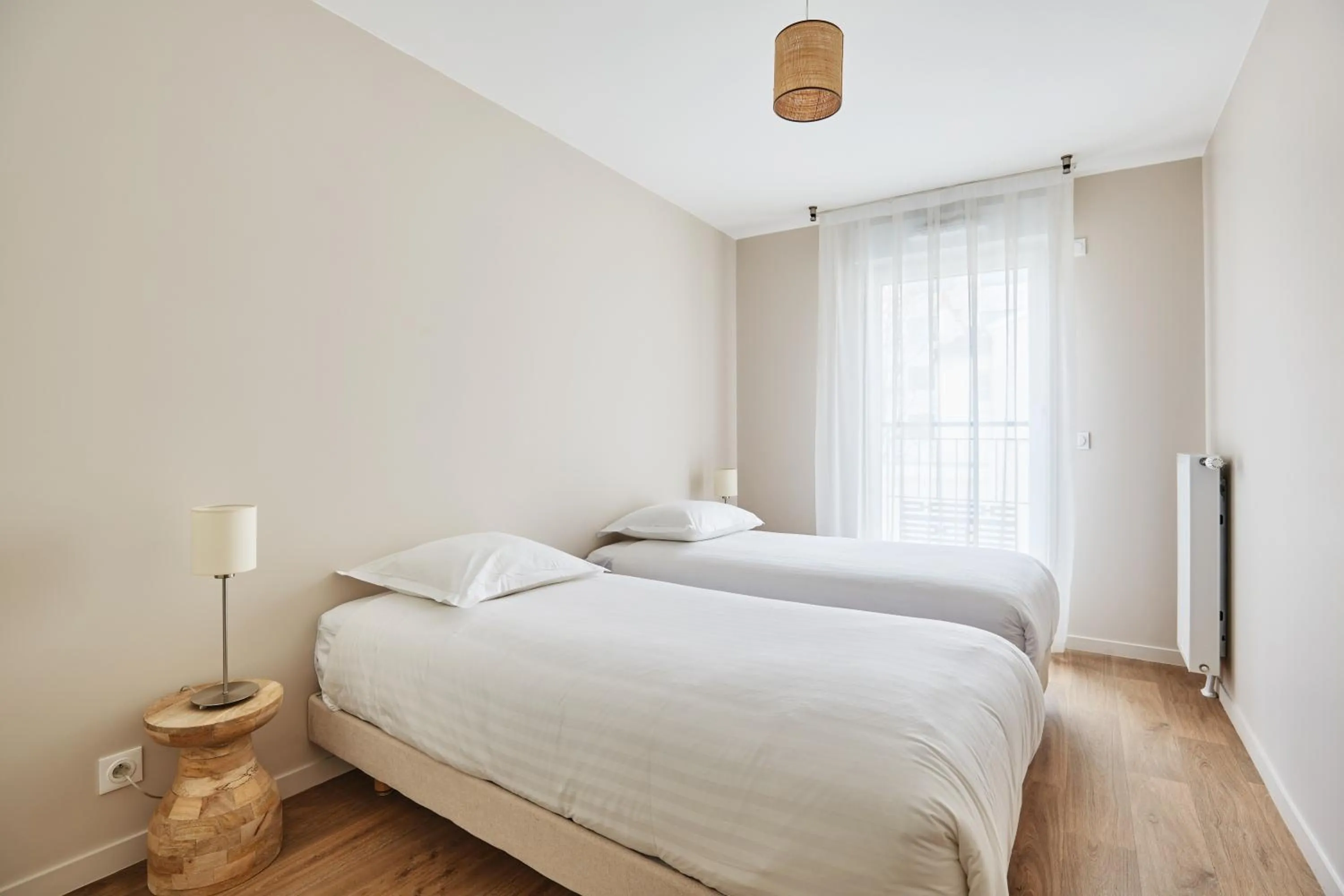 Bedroom, Bed in Appart Hotel Paris Levallois Maurice Ravel