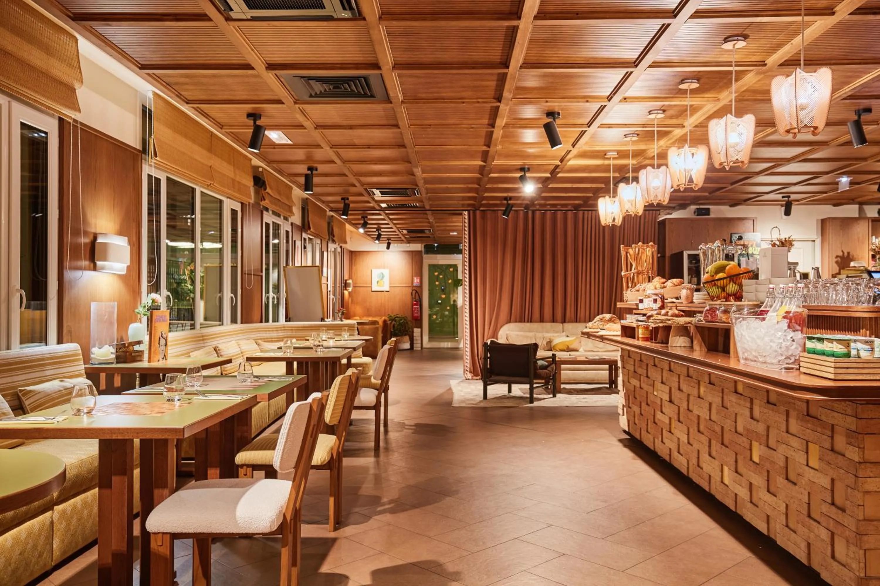 Breakfast in Appart Hotel Paris Levallois Maurice Ravel