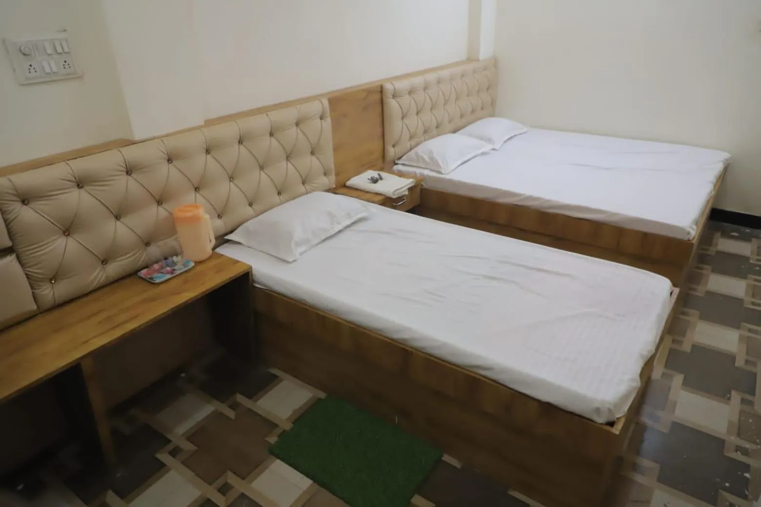 Bed in Hotel Yuvan Palace