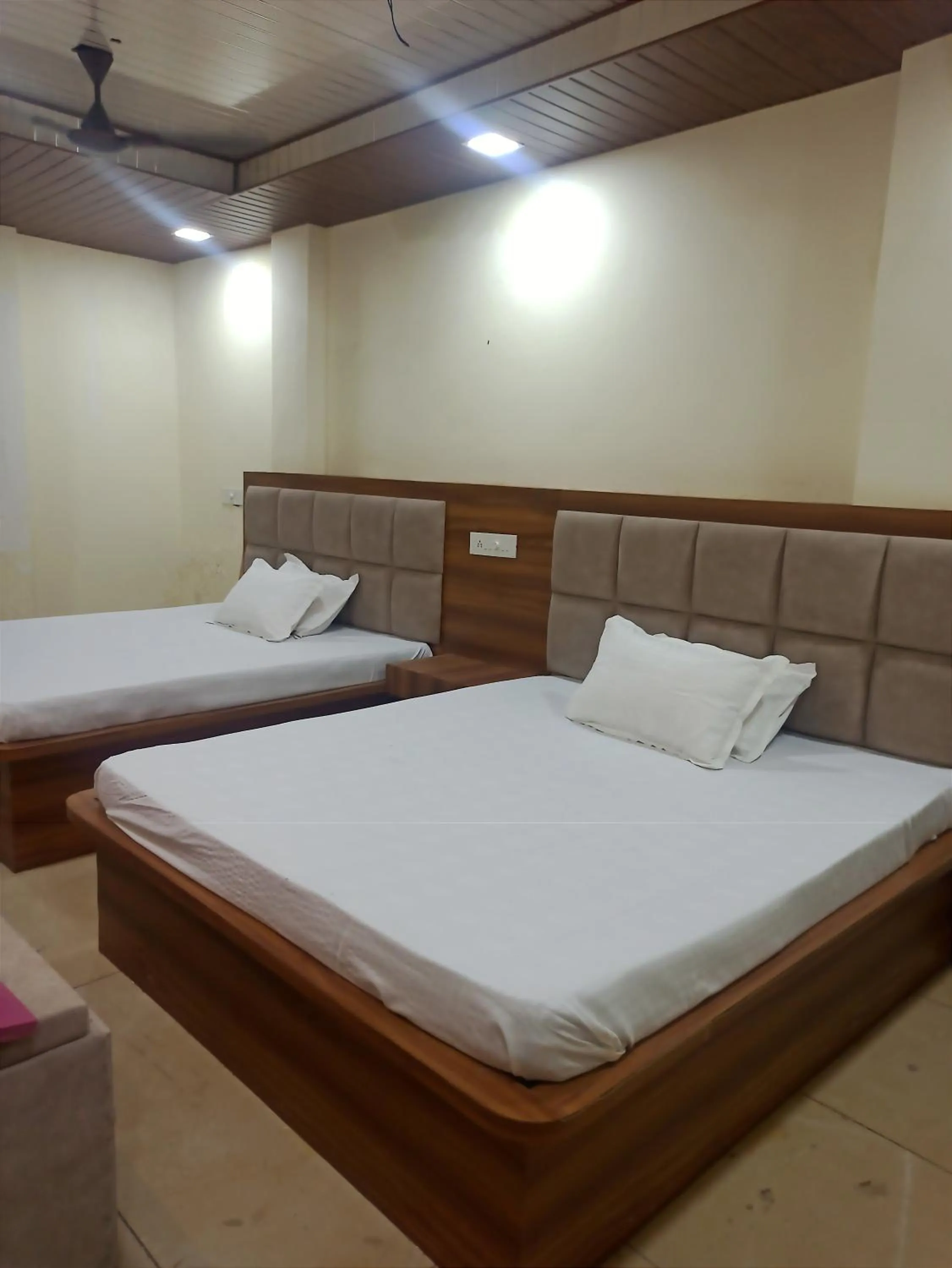 Bed in Hotel Yuvan Palace