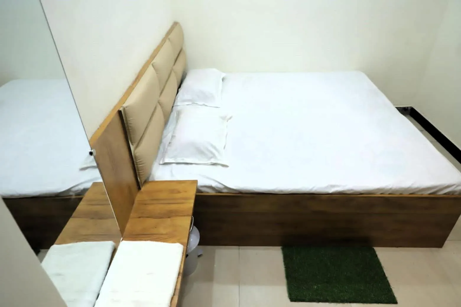 Bed in Hotel Yuvan Palace