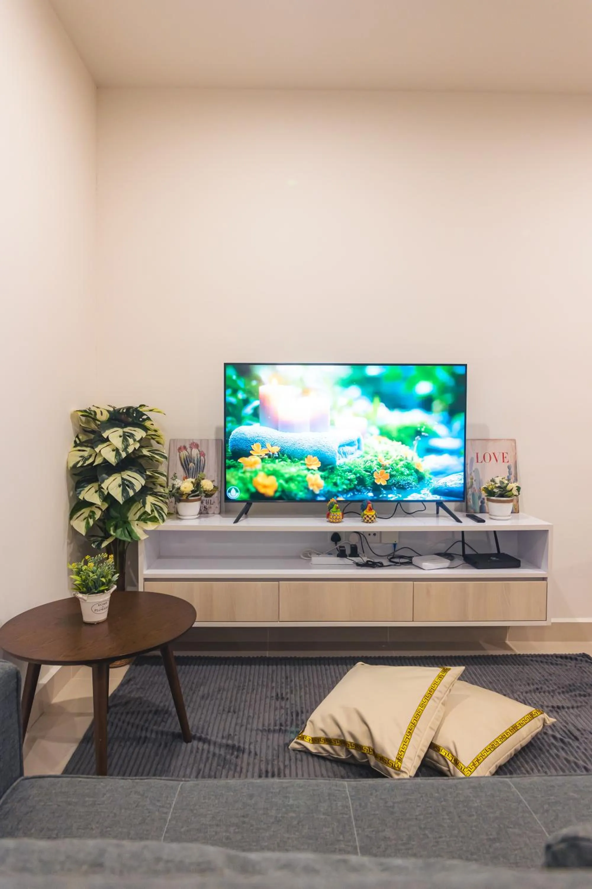 Beautiful Seaview Suites at The Shore Kota Kinabalu