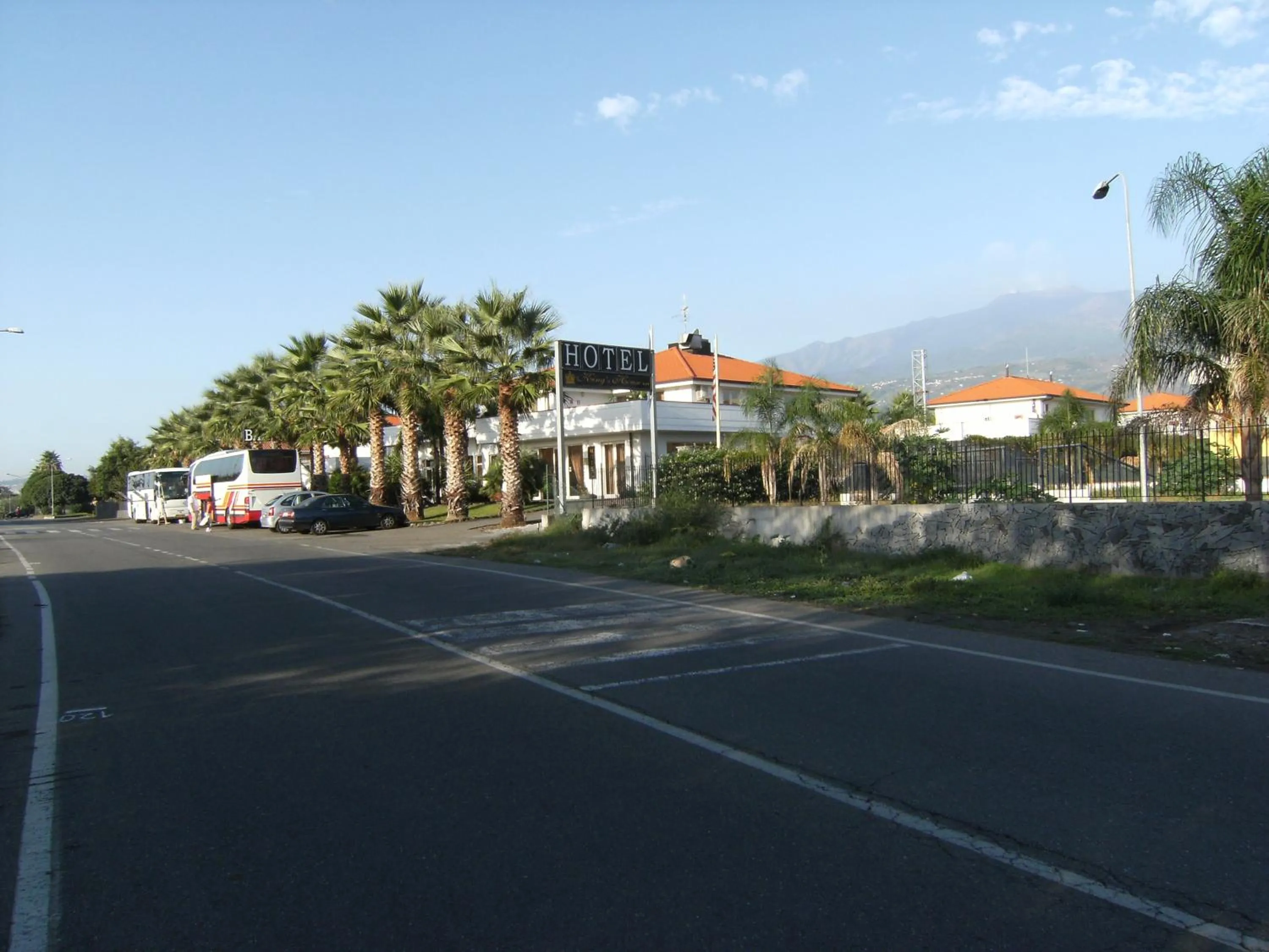 Facade/entrance in King's House Hotel Resort