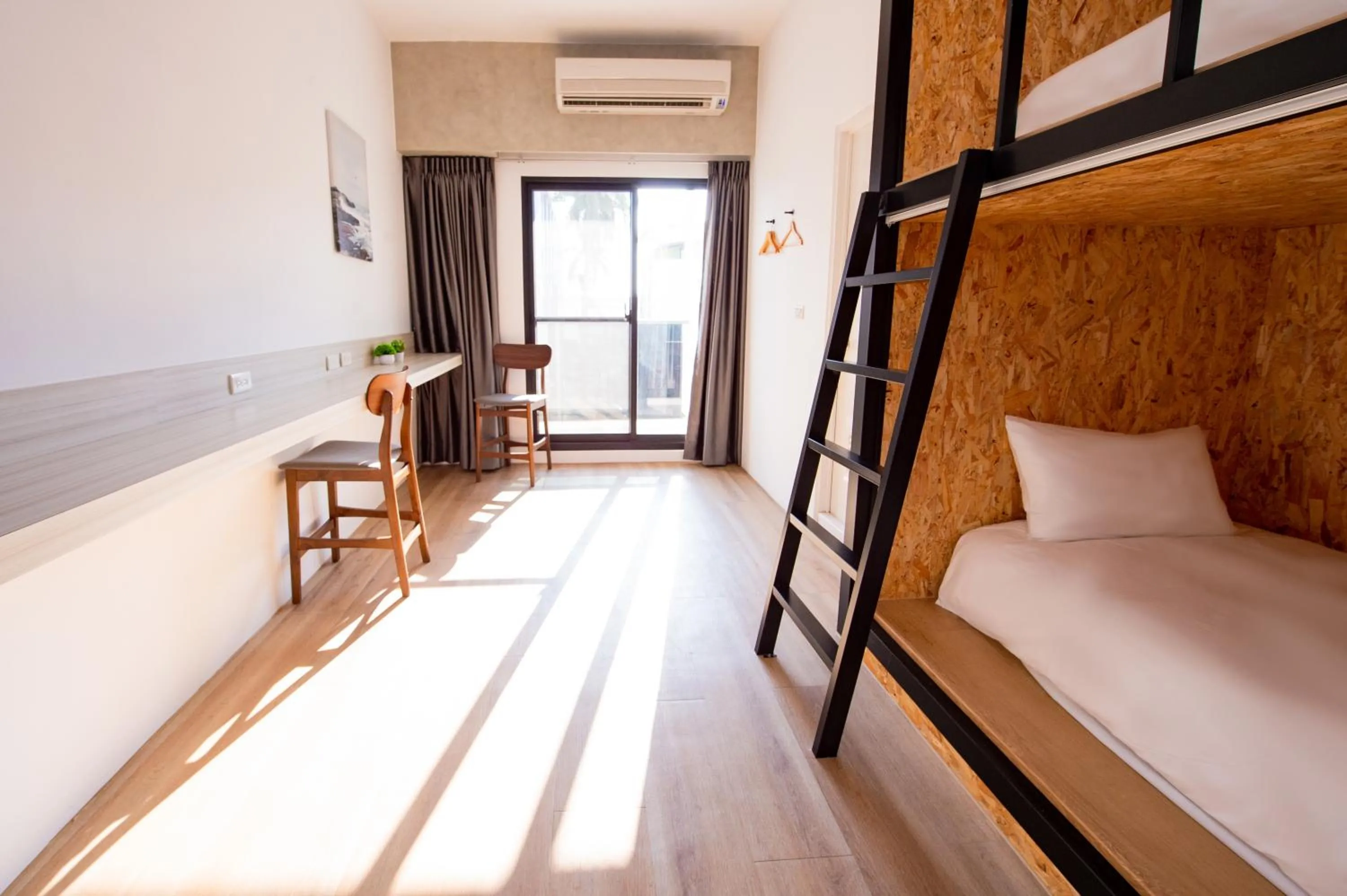 Balcony/Terrace, Bed in Chao Hostel