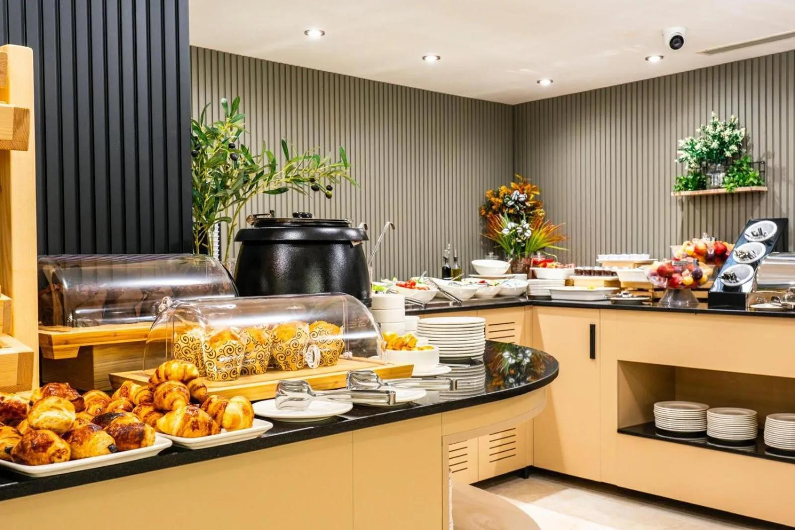 Breakfast in Maritimo Hotel