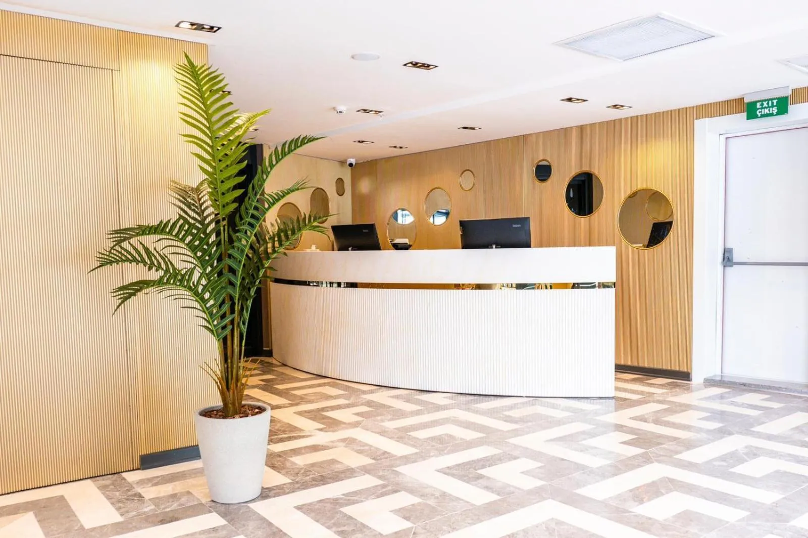 Lobby or reception in Maritimo Hotel