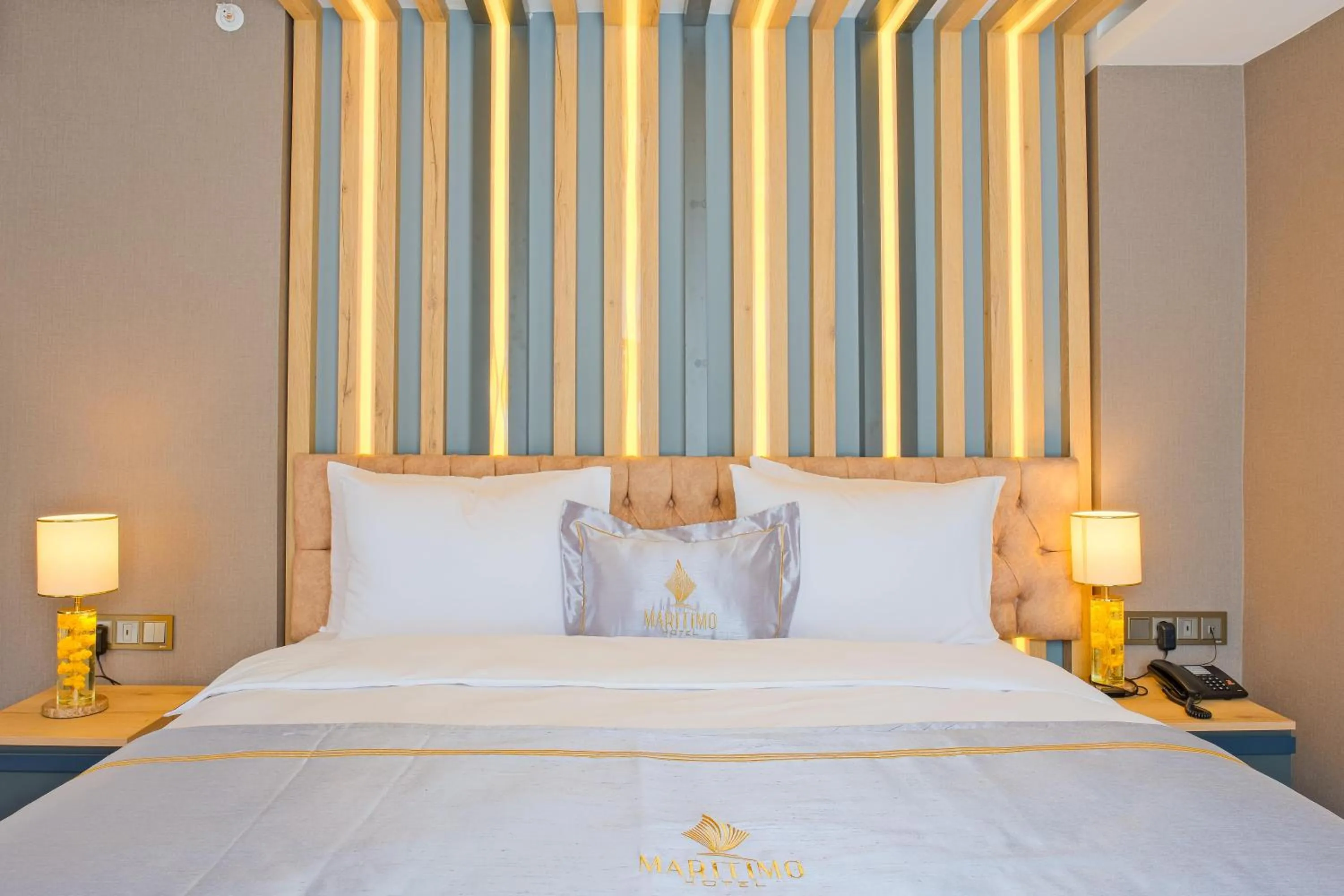 Bed in Maritimo Hotel