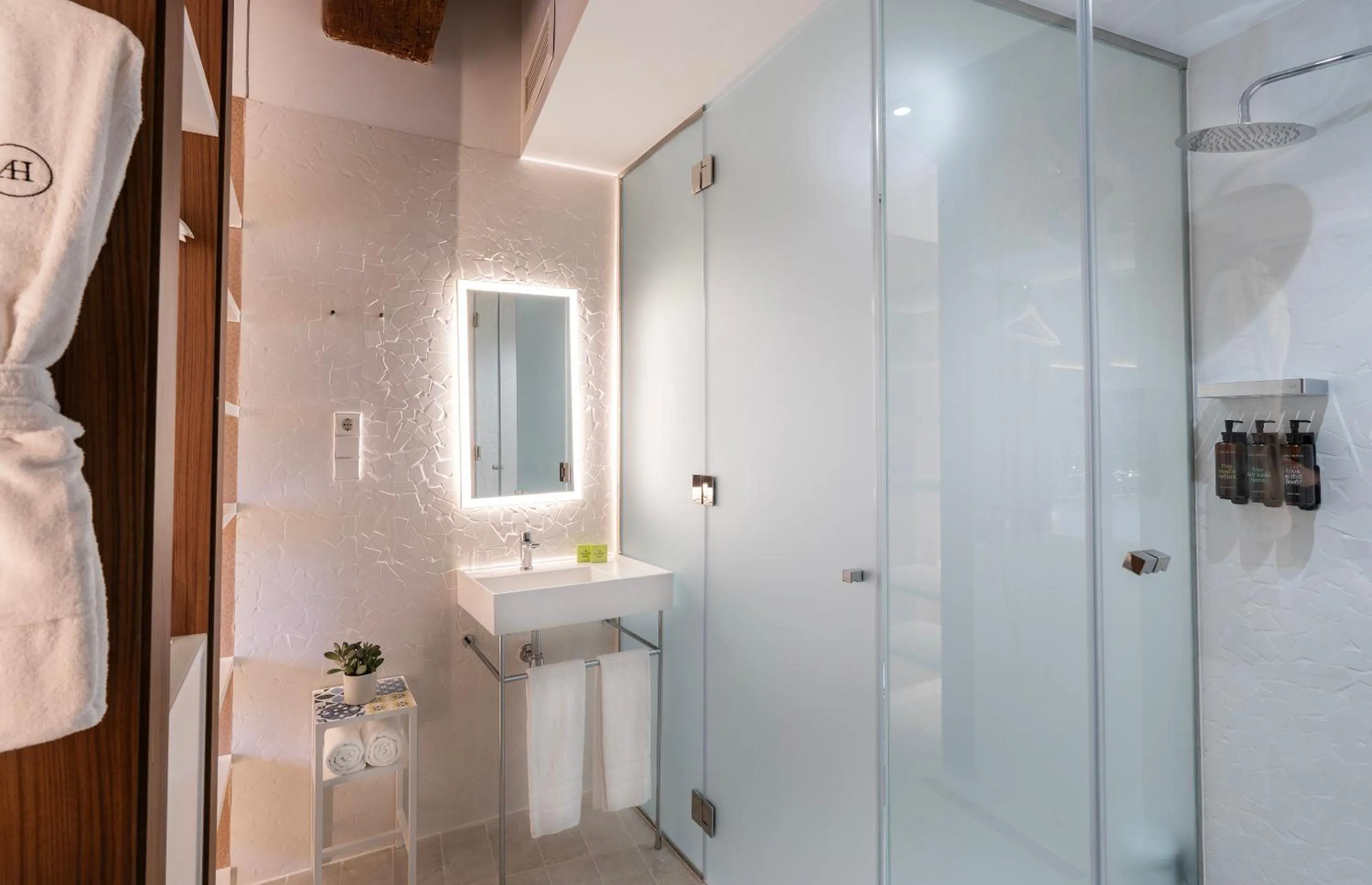 Bathroom in Axel Hotel Valencia - Adults Only