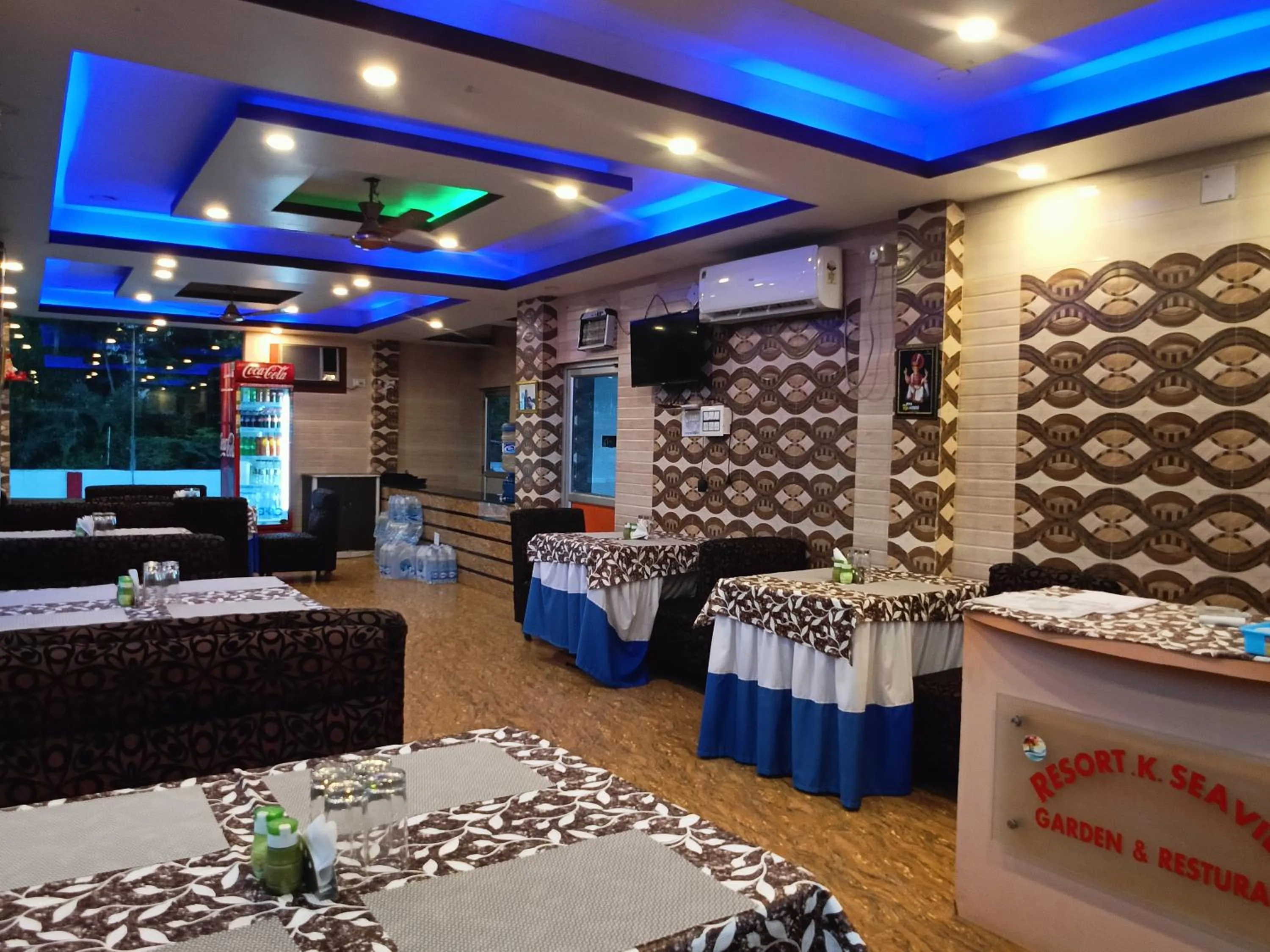 Restaurant/places to eat in RESORT K SEA VIEW Digha