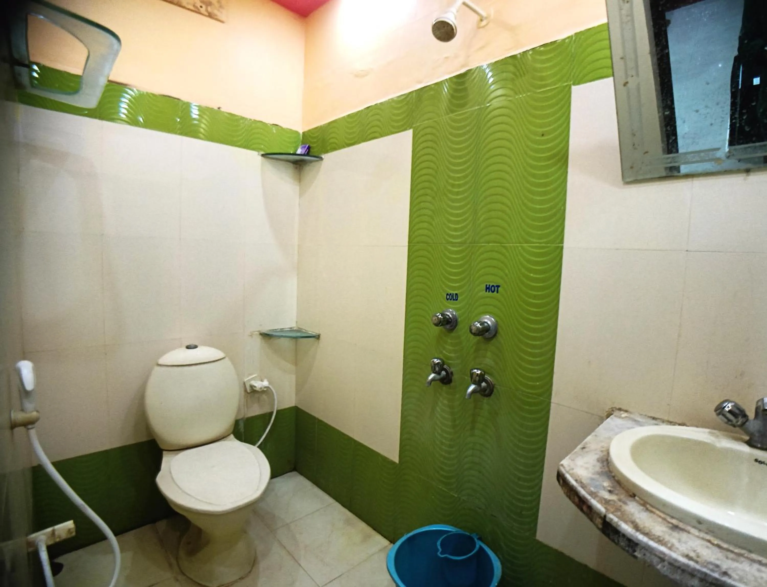 Shower in RESORT K SEA VIEW Digha