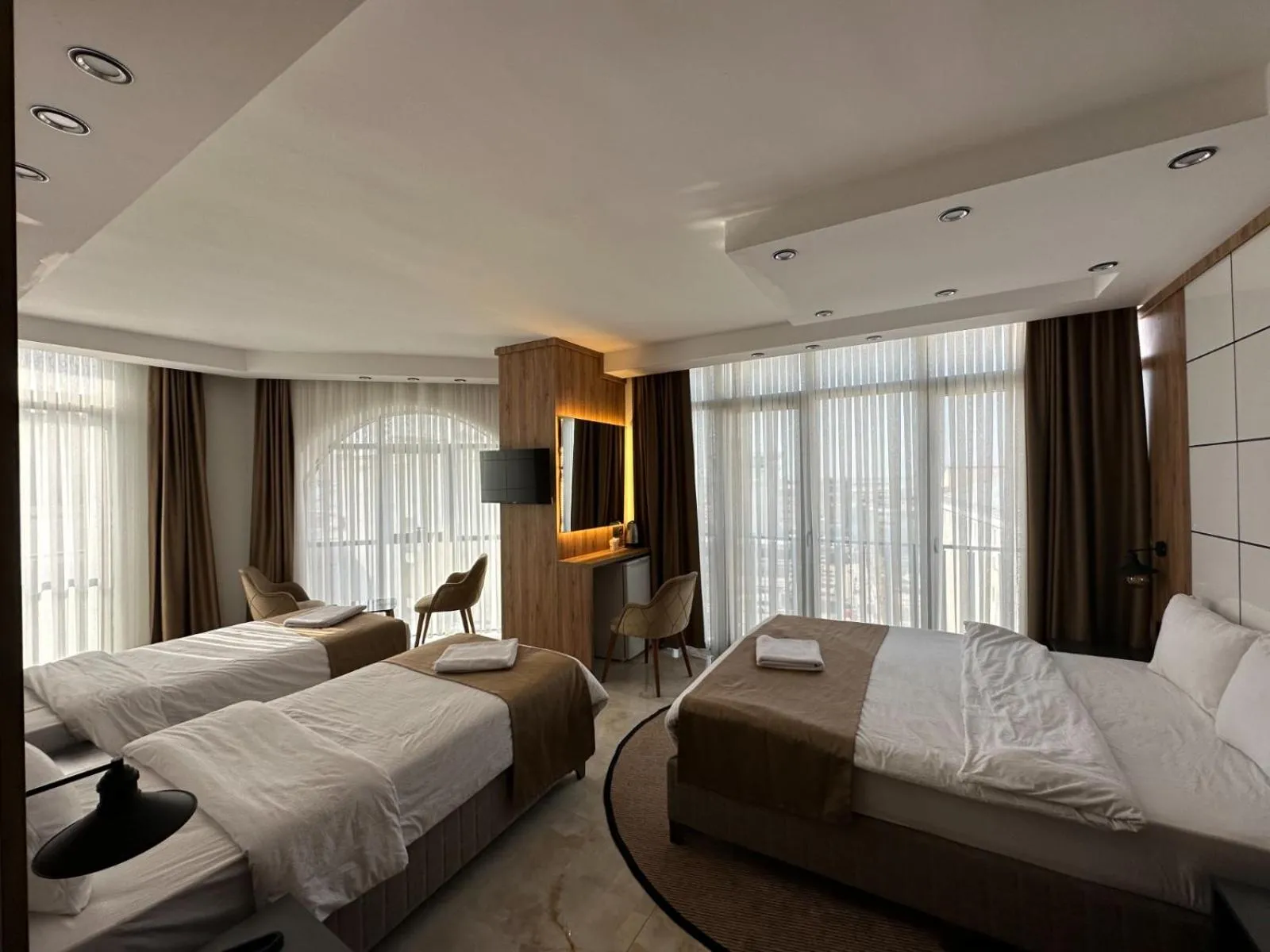 Photo of the whole room in Pars Palas Hotel