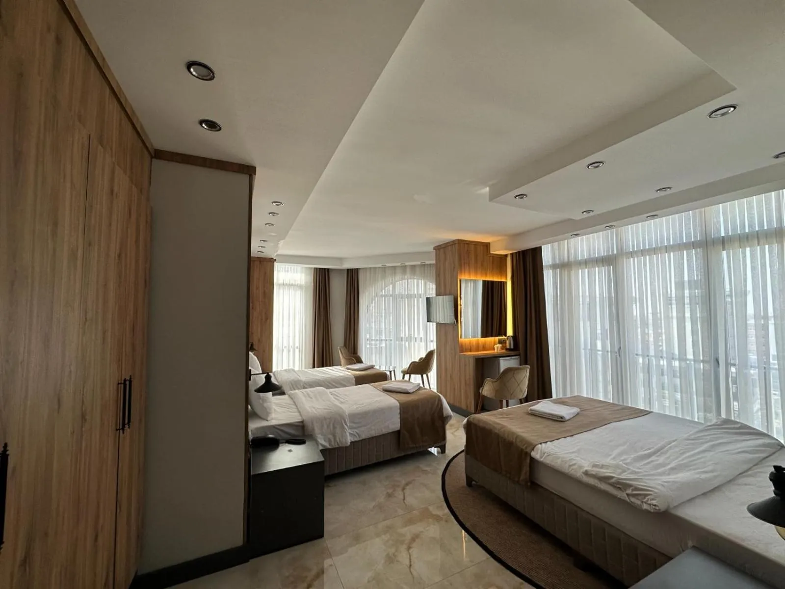 Photo of the whole room in Pars Palas Hotel