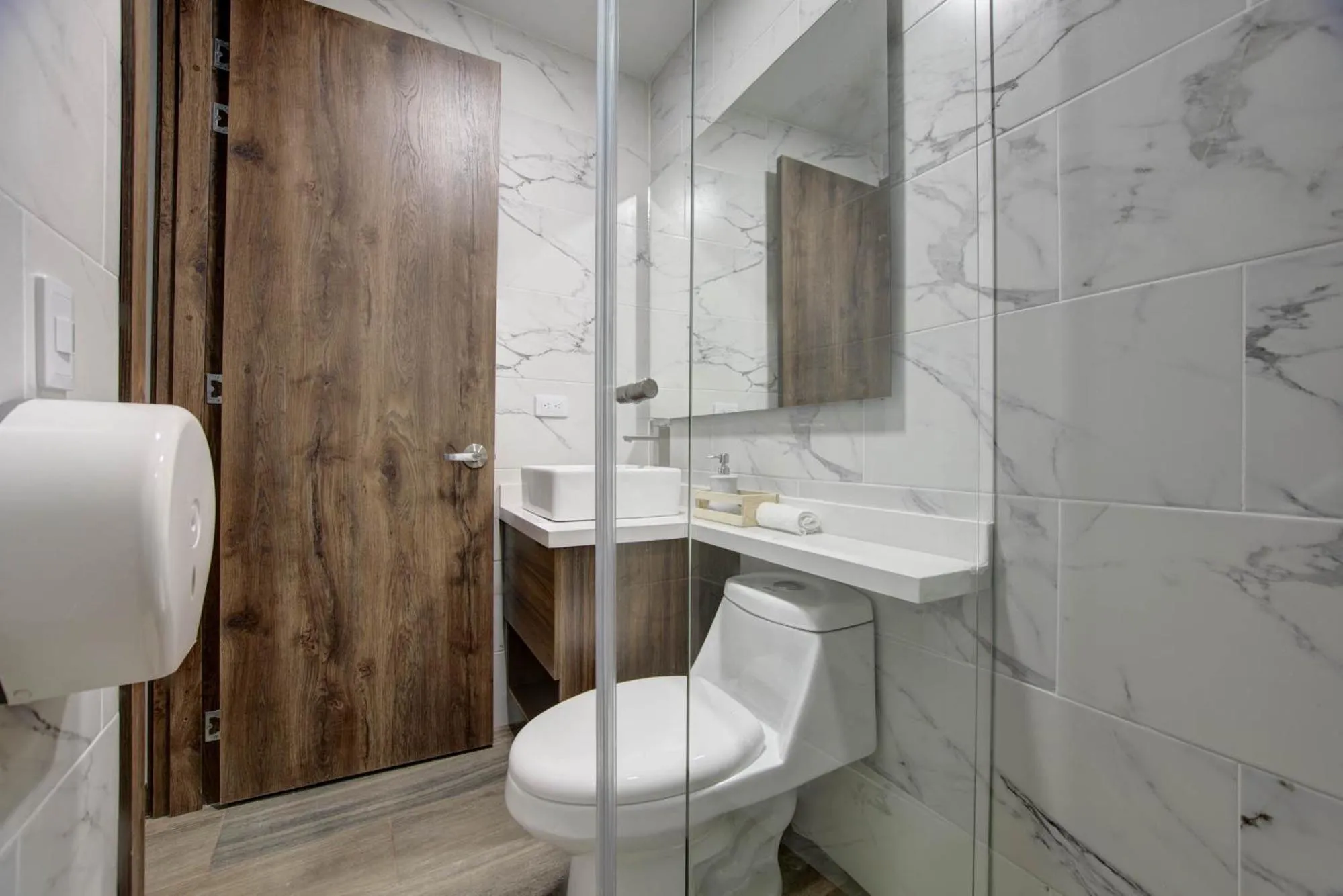 Shower in Xliving Host and Rooms