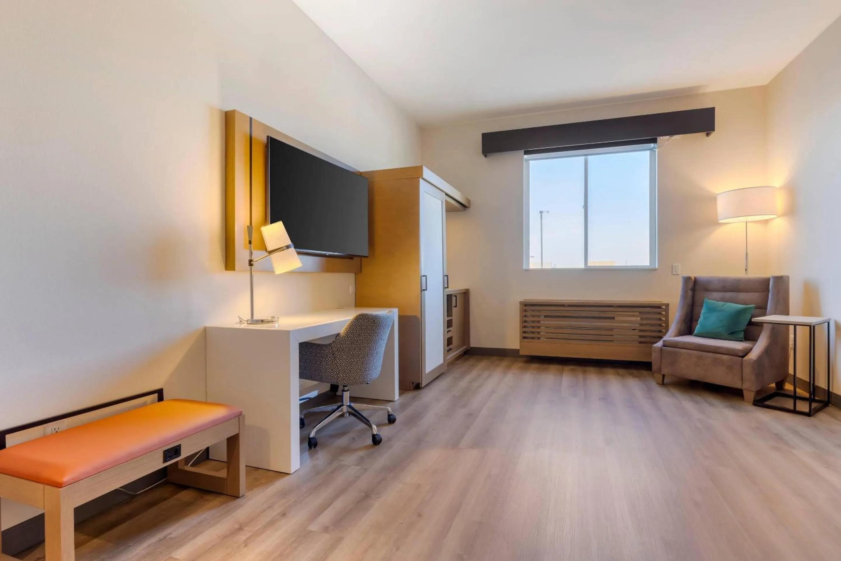 Bedroom, Bed in Cambria Hotel El Centro - Imperial