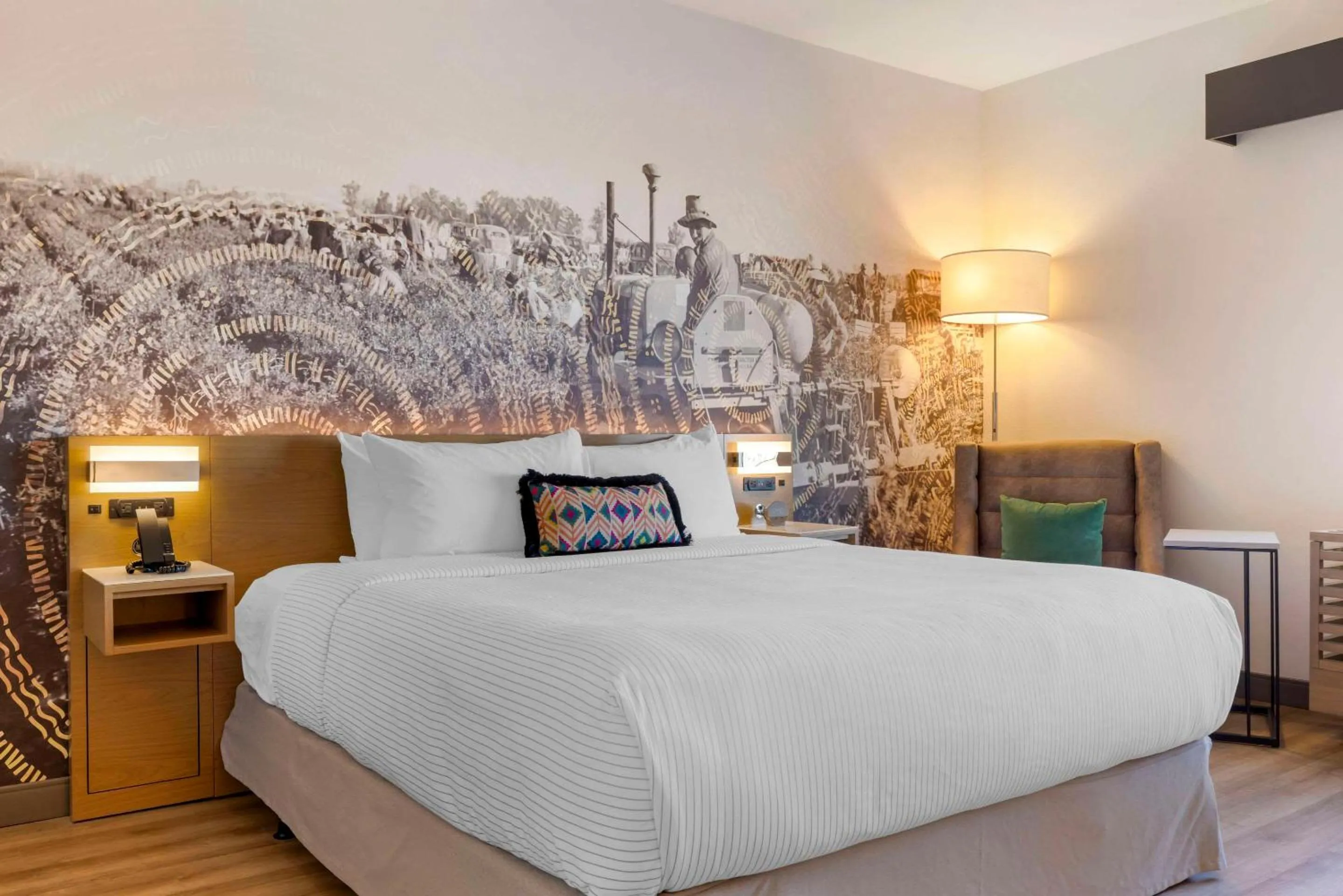 Bedroom, Bed in Cambria Hotel El Centro - Imperial