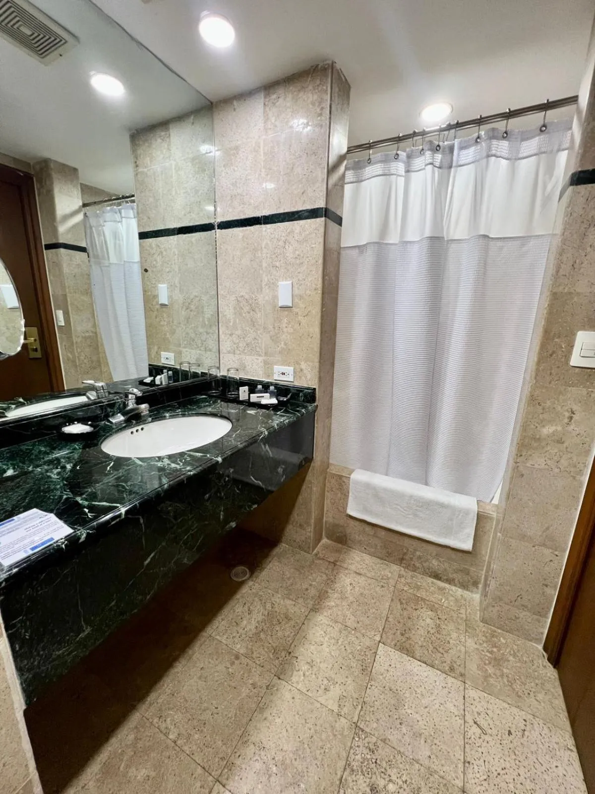Toilet in Intercity Tower Hotels