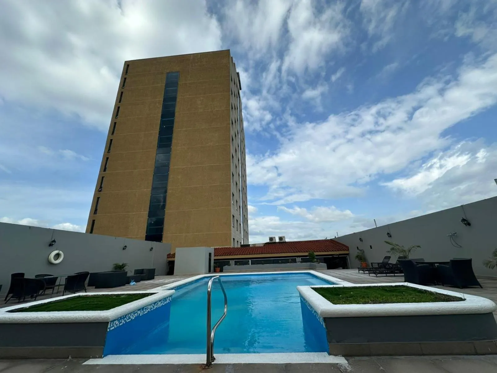 Swimming pool in Intercity Tower Hotels