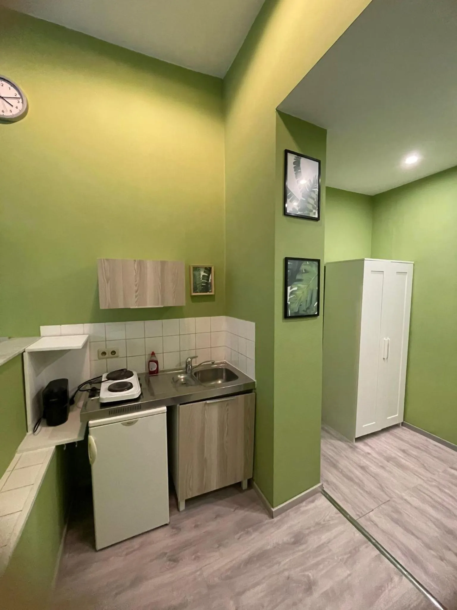 Kitchen or kitchenette in European District Hostel