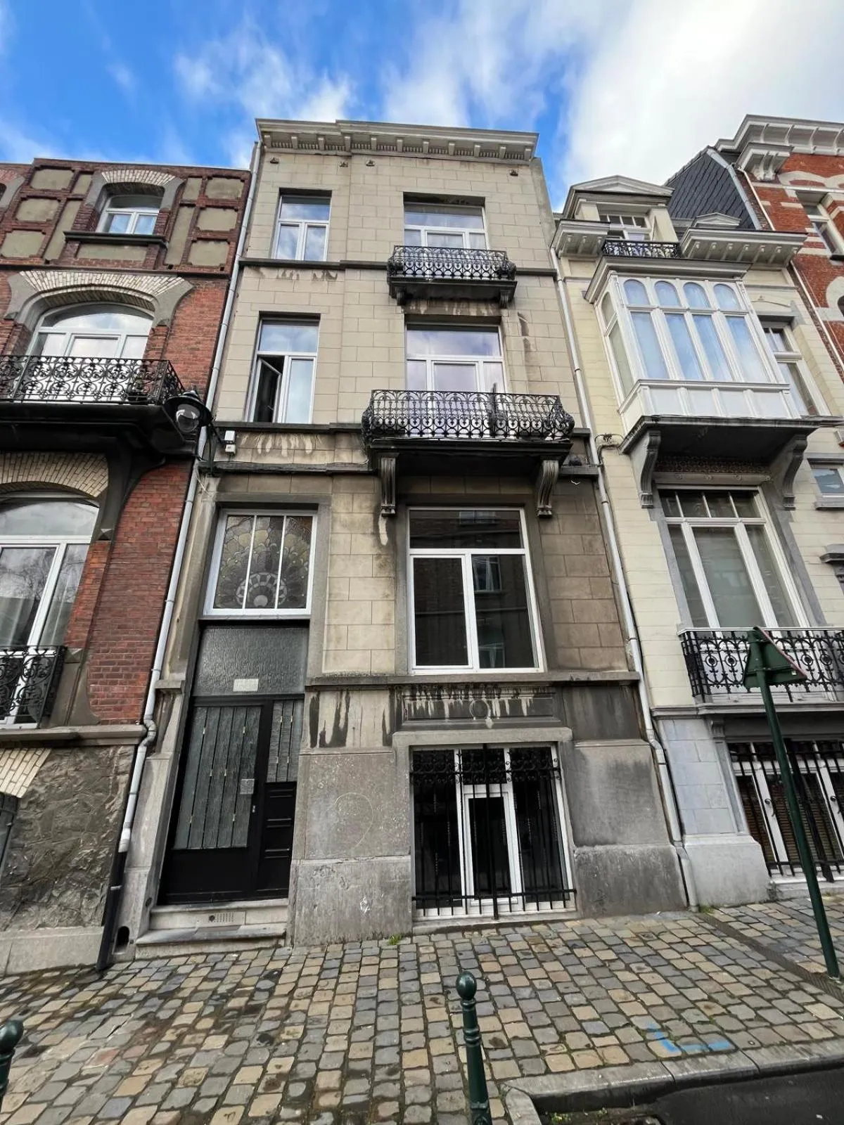 Facade/entrance in European District Hostel