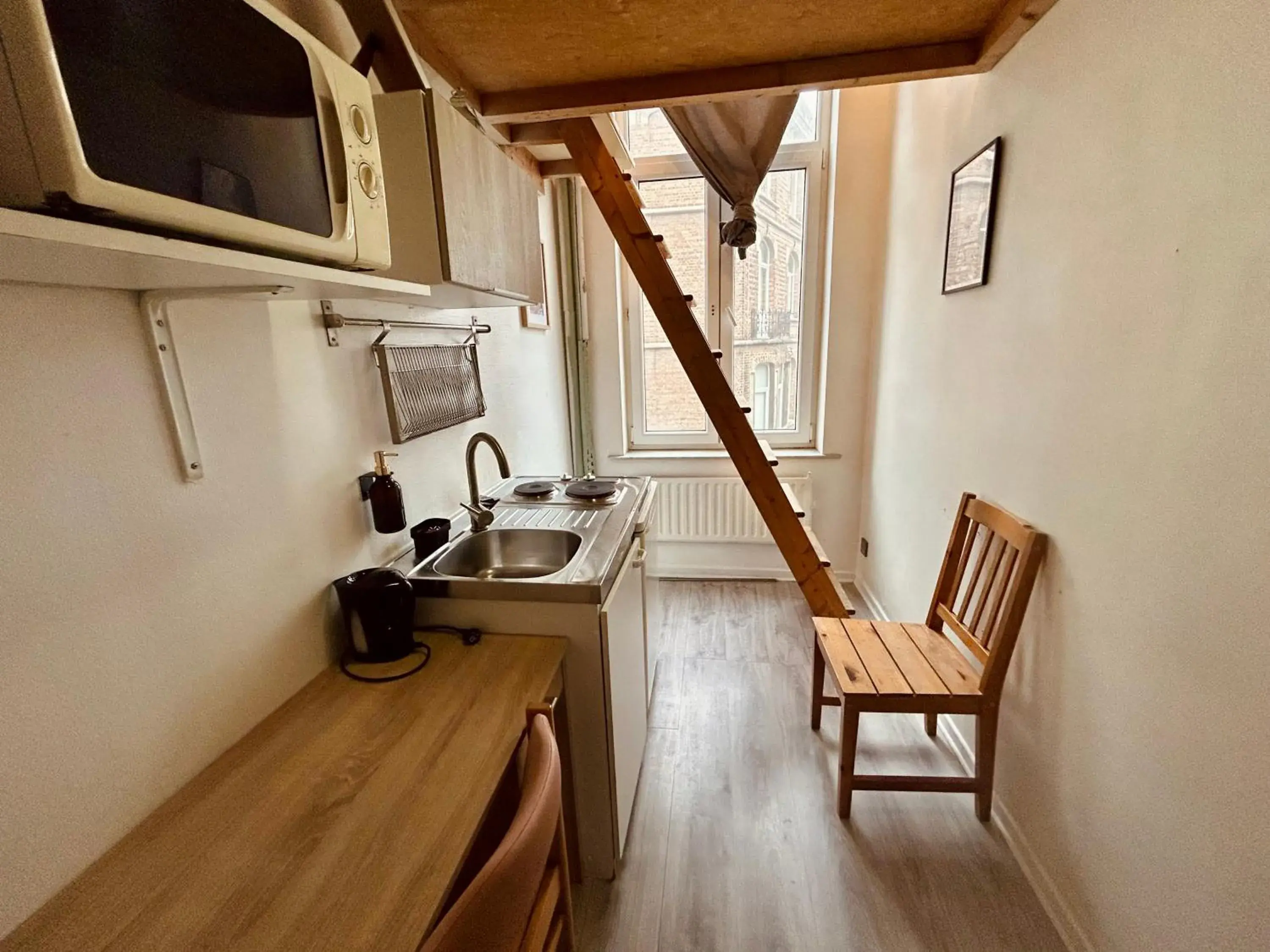 Double Room with Shared Bathroom in European District Hostel Double Room with Shared Bathroom in European District Hostel