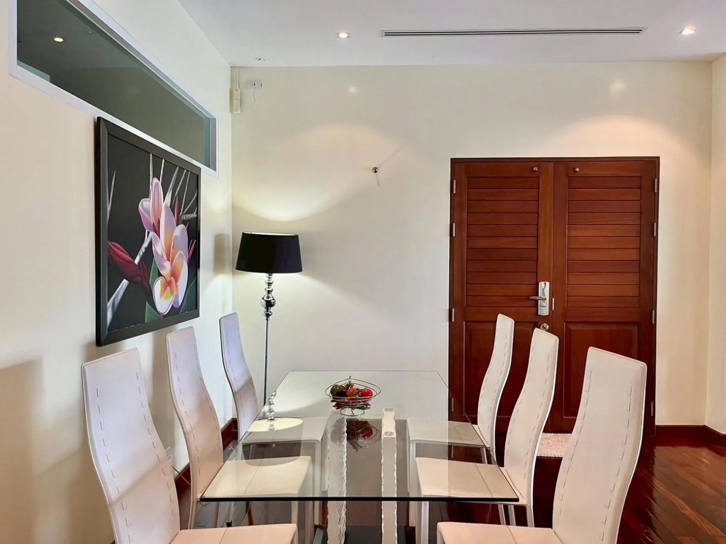 Dining area in Grand Kamala Falls