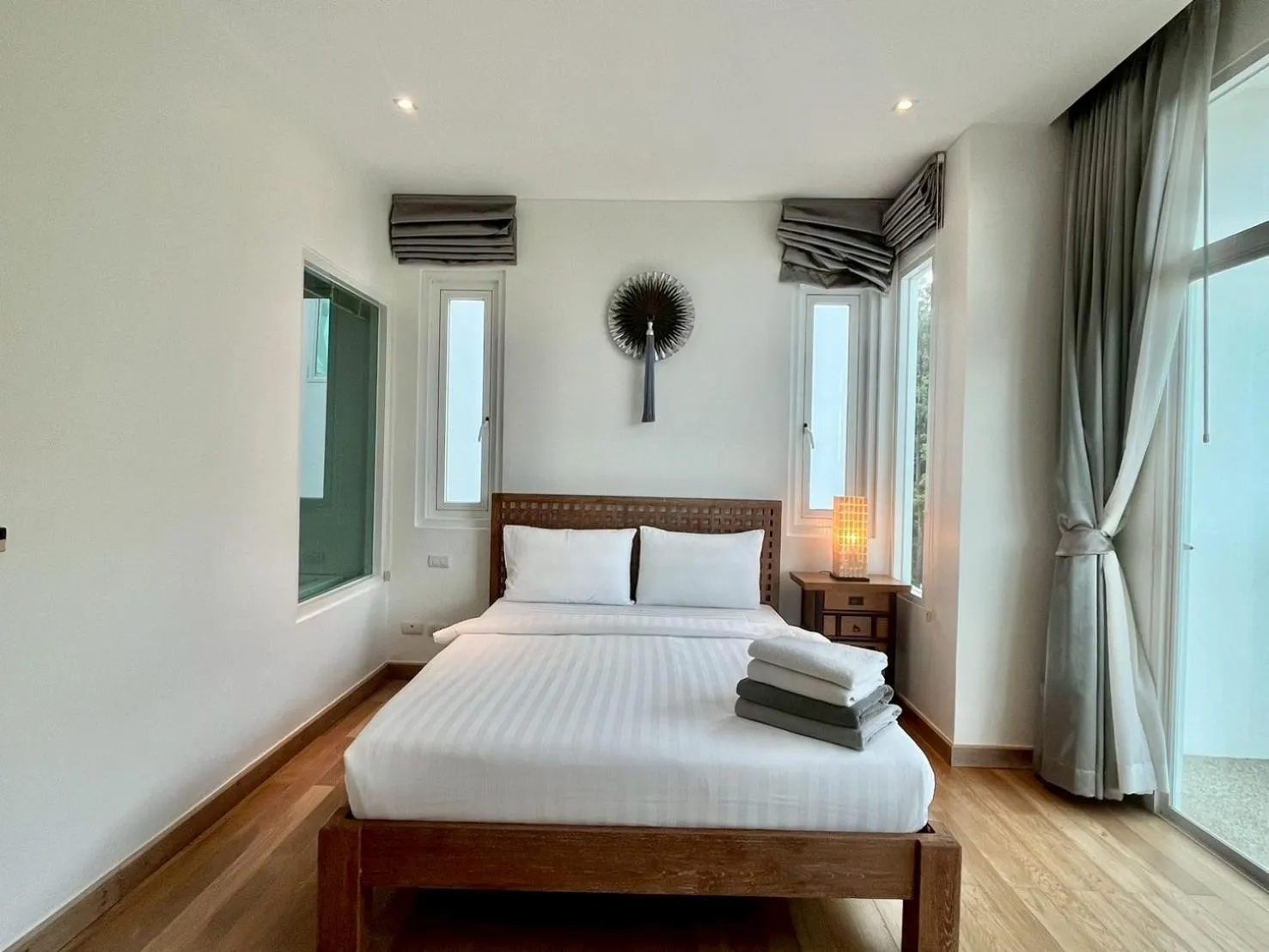 Bed in Grand Kamala Falls