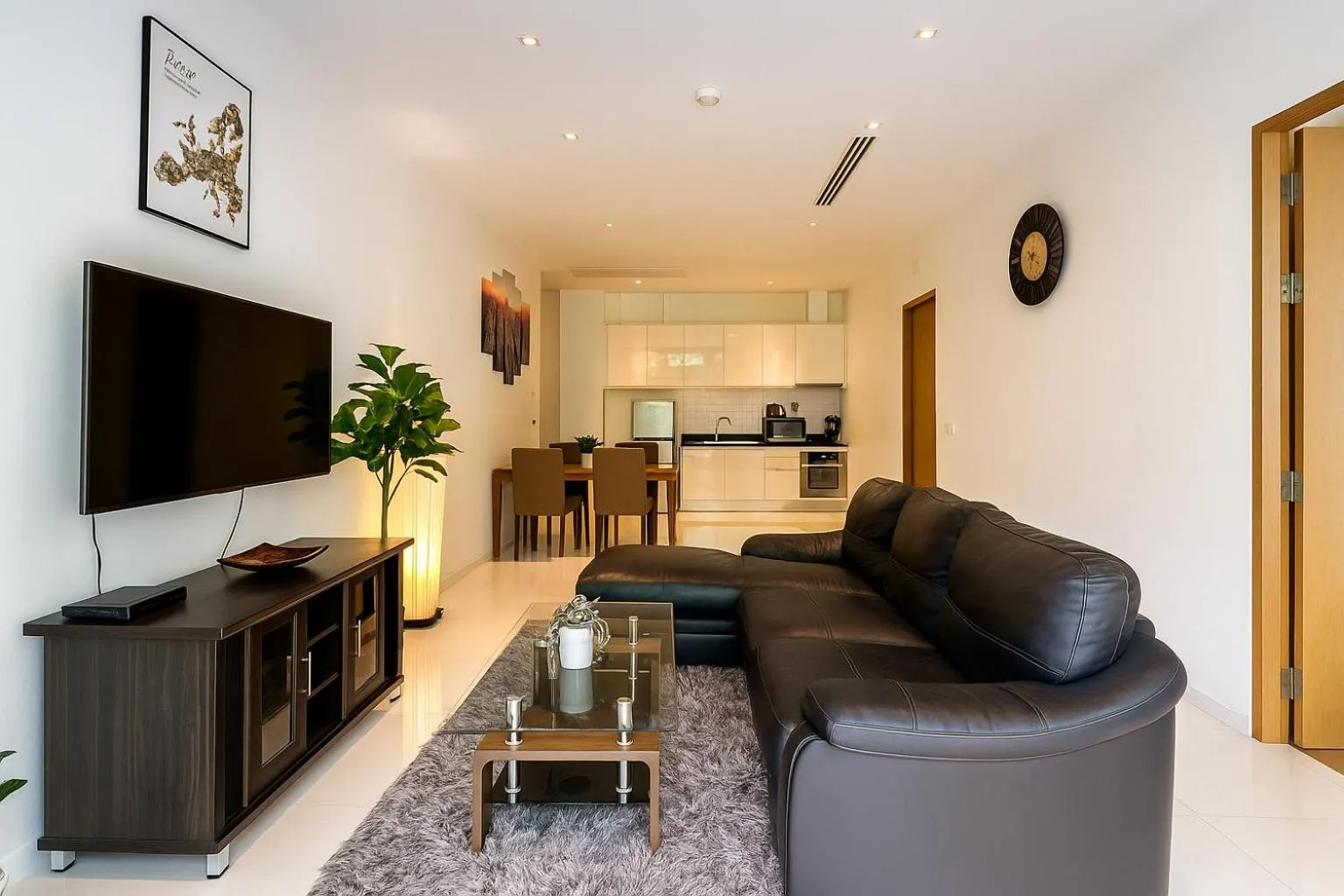 Living room in Grand Kamala Falls