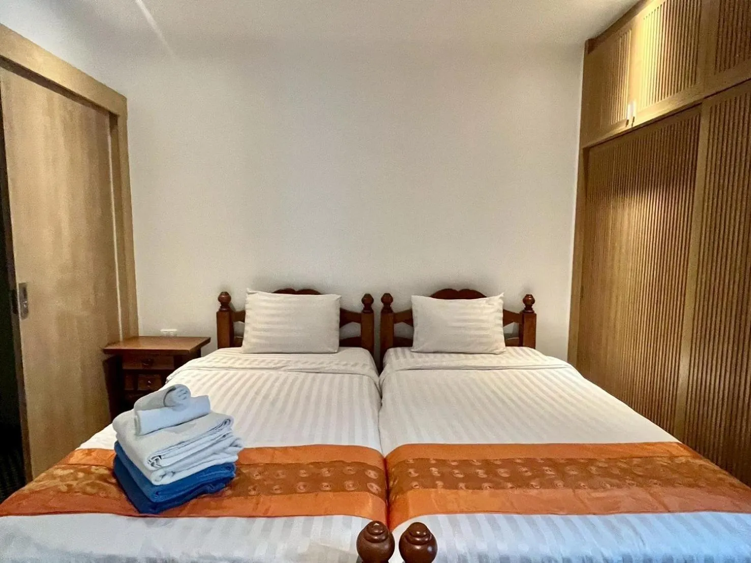 Bed in Grand Kamala Falls