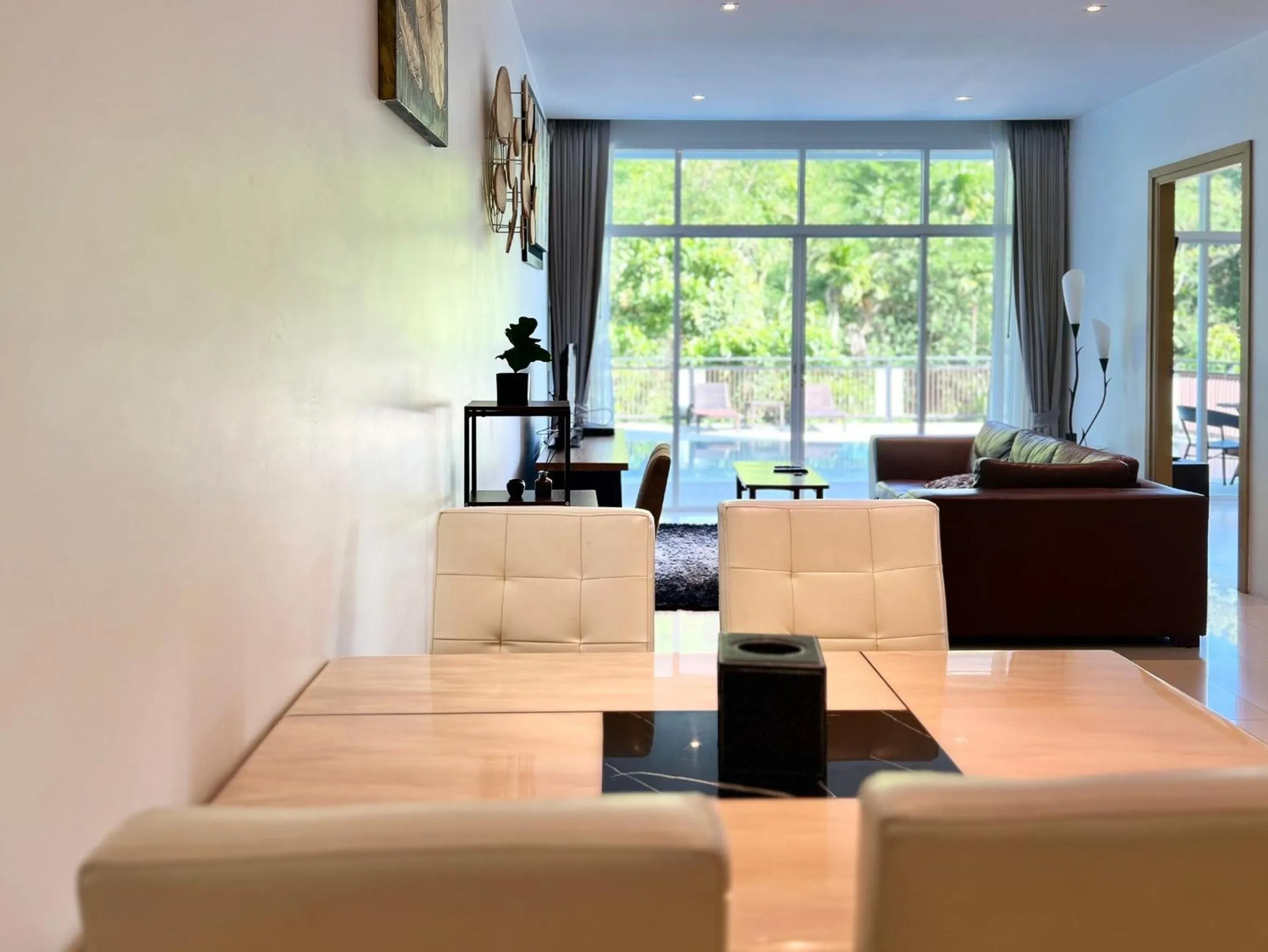 Living room in Grand Kamala Falls