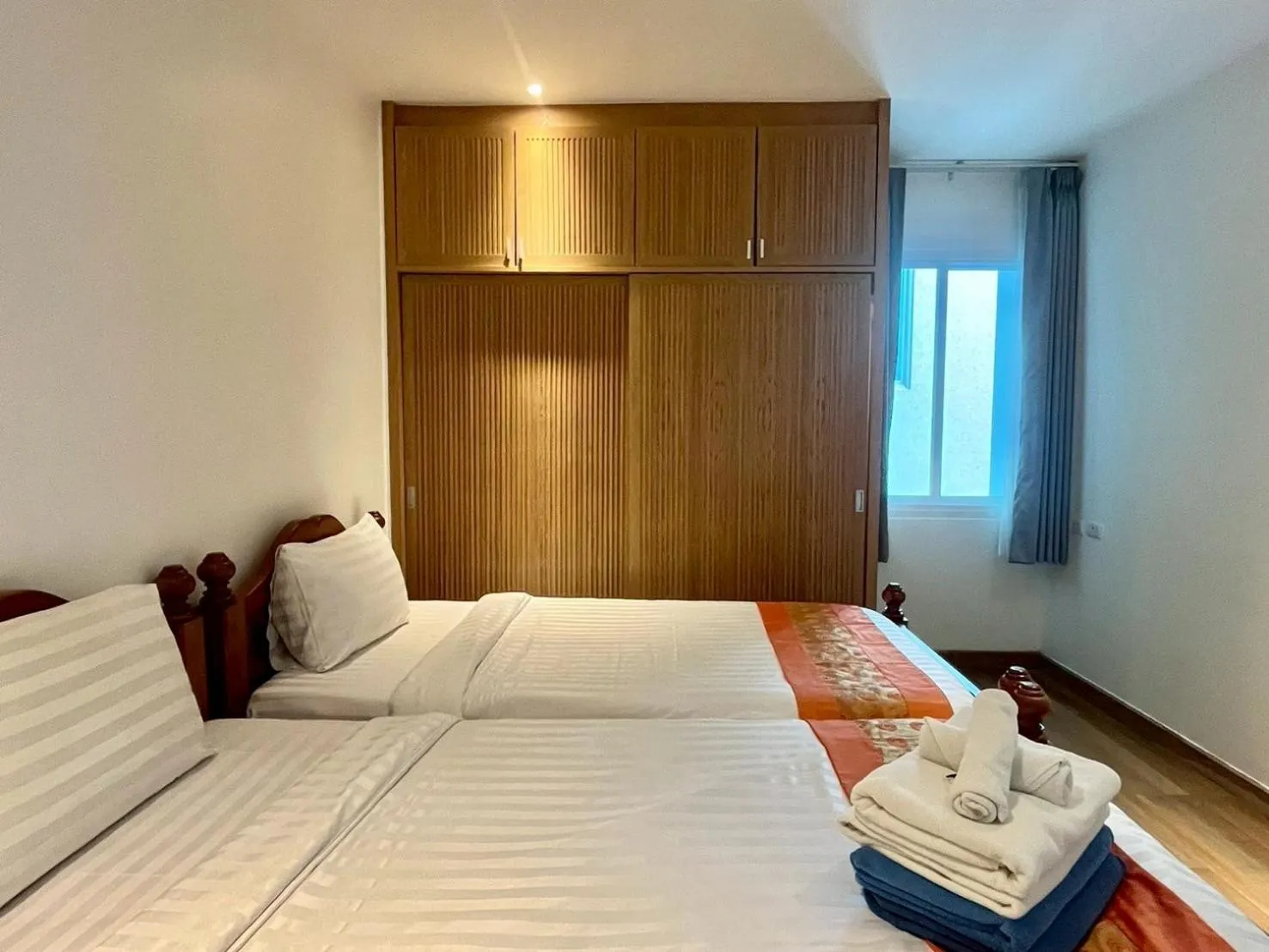 Bed in Grand Kamala Falls