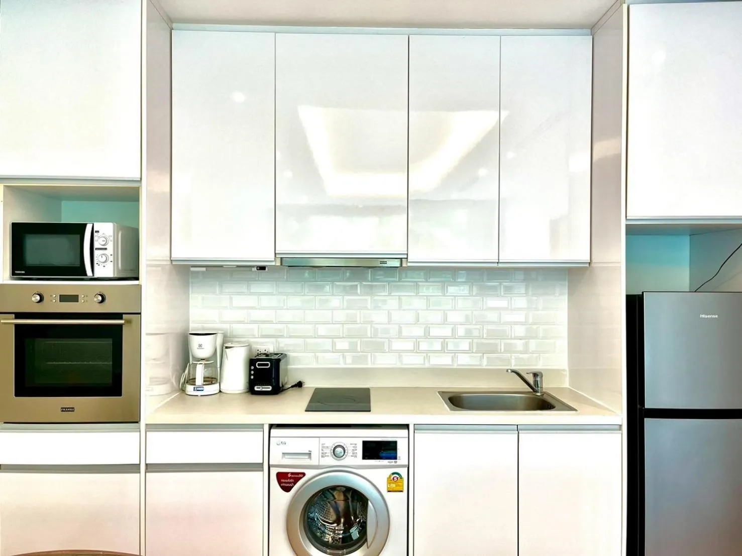 Coffee/tea facilities in Grand Kamala Falls