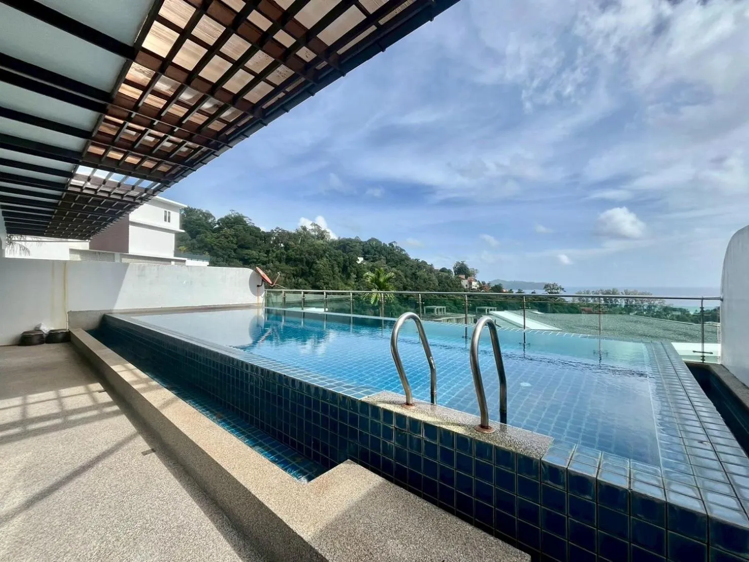 Pool view in Grand Kamala Falls