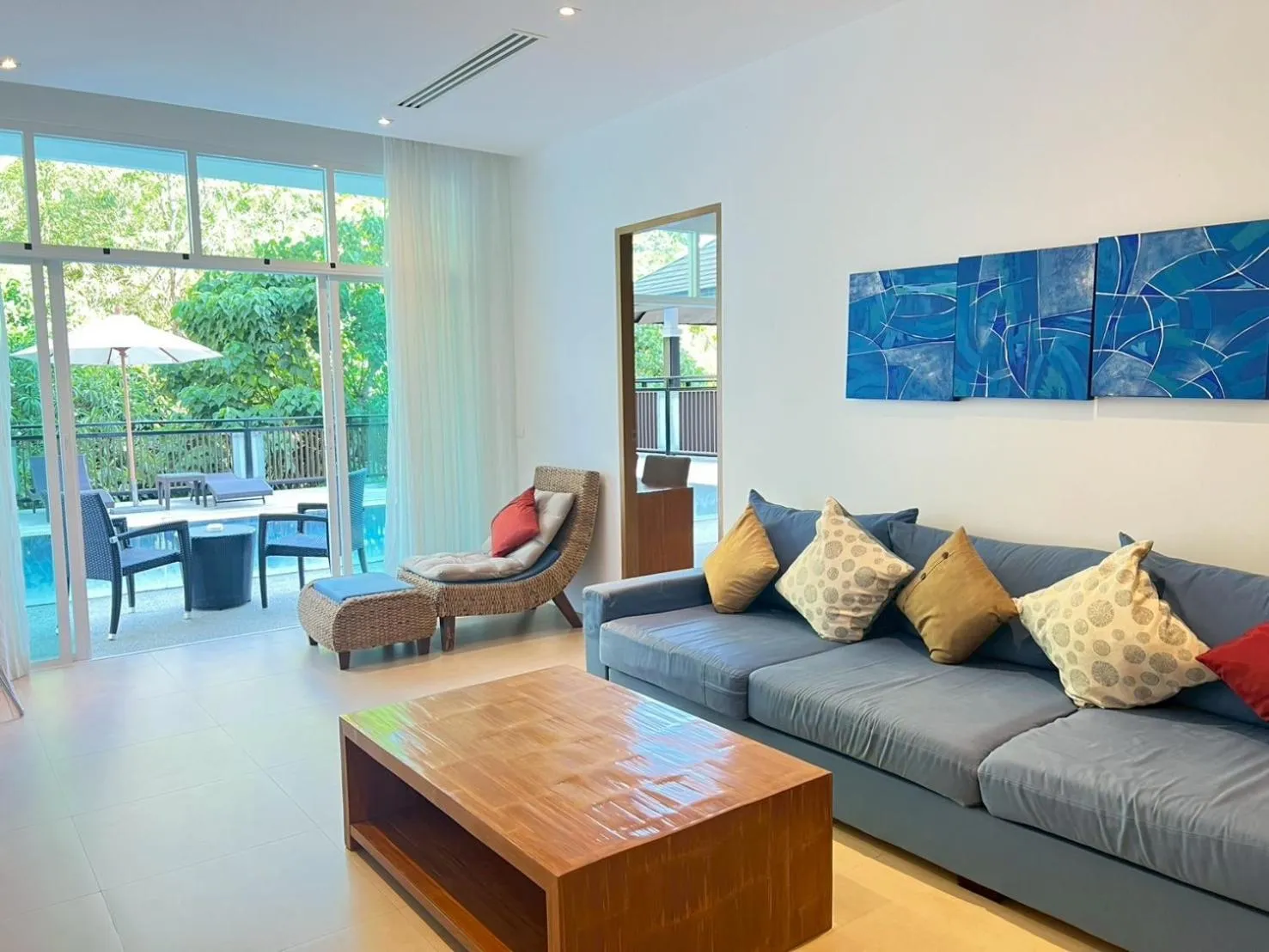 Living room in Grand Kamala Falls
